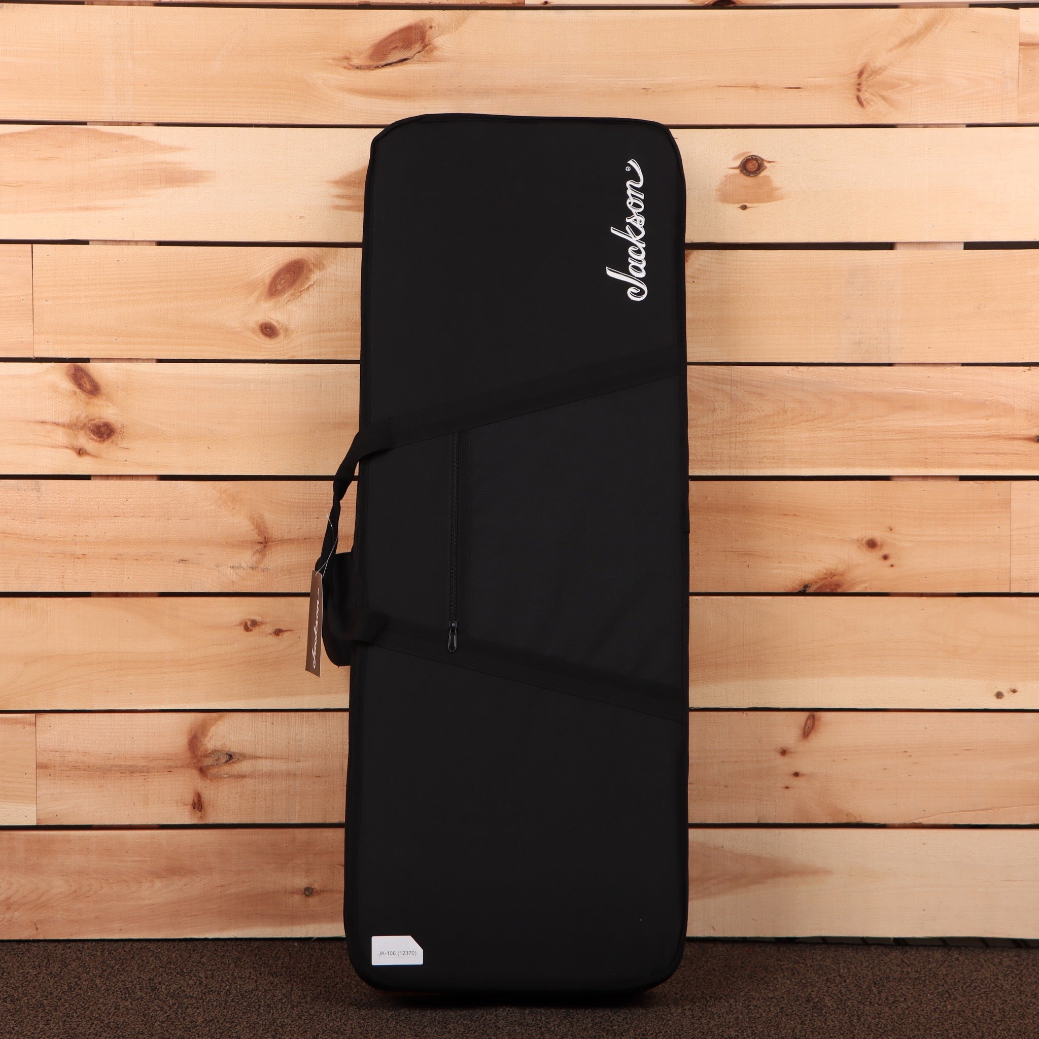 Jackson American Series Virtuoso electric guitar gig bag black with shoulder strap