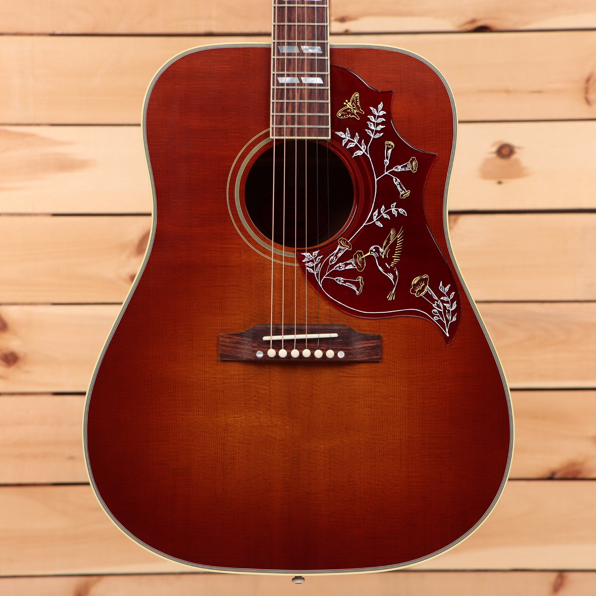 Gibson Hummingbird acoustic guitar Heritage Cherry Sunburst with hummingbird pickguard inlay