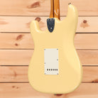 Fender Vintera II 70s Stratocaster electric guitar Vintage White with white pickguard