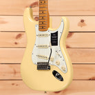 Fender Vintera II 70s Stratocaster electric guitar Vintage White with maple neck and single-coil pickups