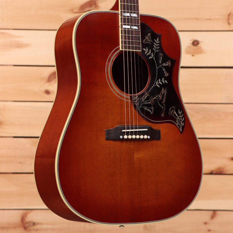 Gibson 1960 Hummingbird light-aged Heritage Cherry Sunburst dreadnought acoustic guitar with pickguard inlay