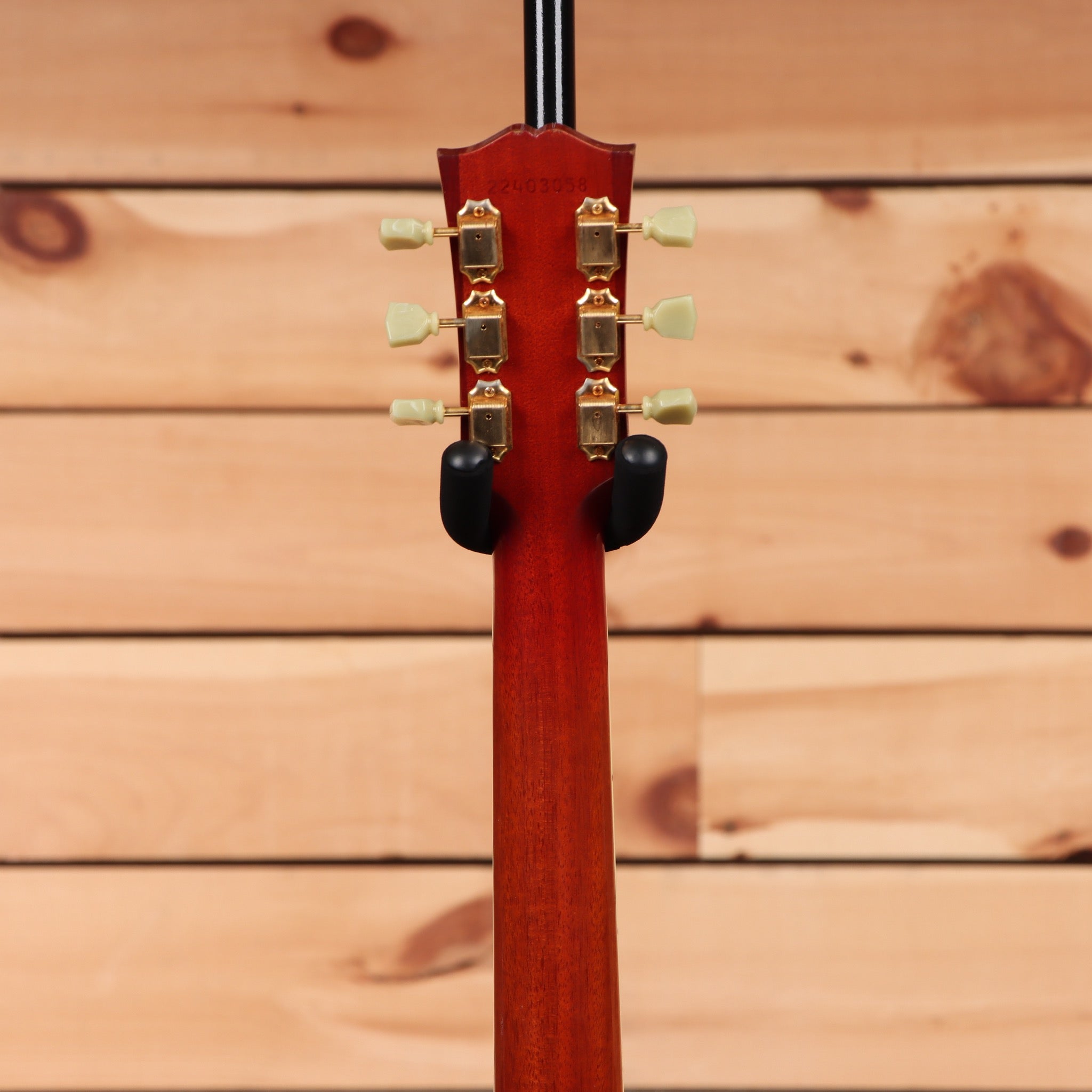 Gibson 1960 Hummingbird light aged Heritage Cherry Sunburst acoustic guitar with gold tuning machines