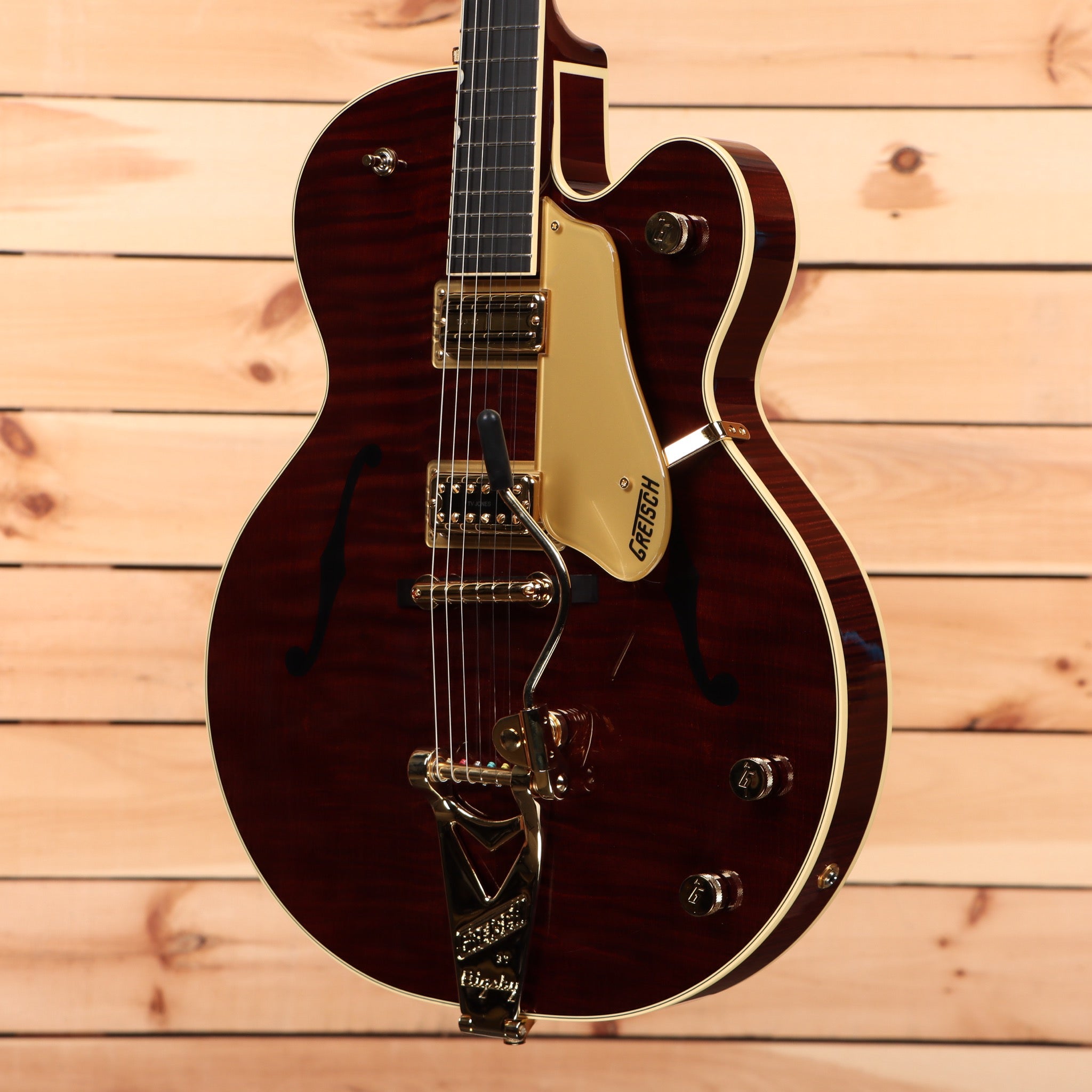 Gretsch G6122T59 Vintage Select '59 Chet Atkins Country Gentleman semi-hollow electric guitar walnut stain with gold hardware
