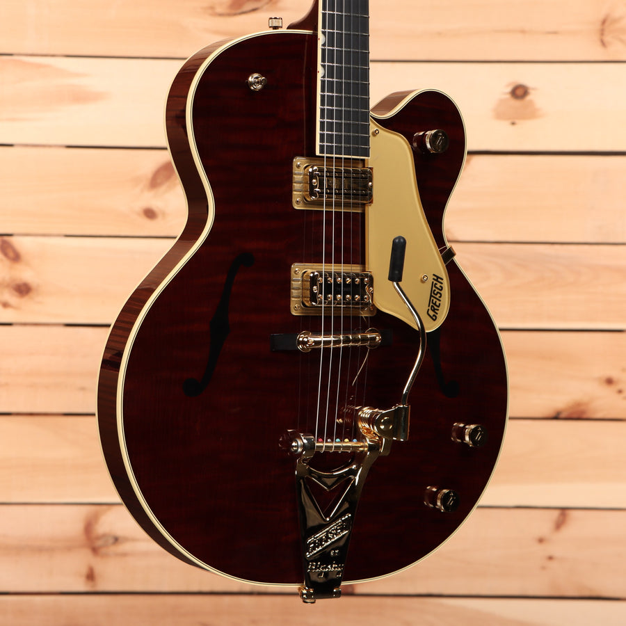 Gretsch G6122T59 Vintage Select 59 Chet Atkins Country Gentleman semi-hollow electric guitar walnut stain gold hardware