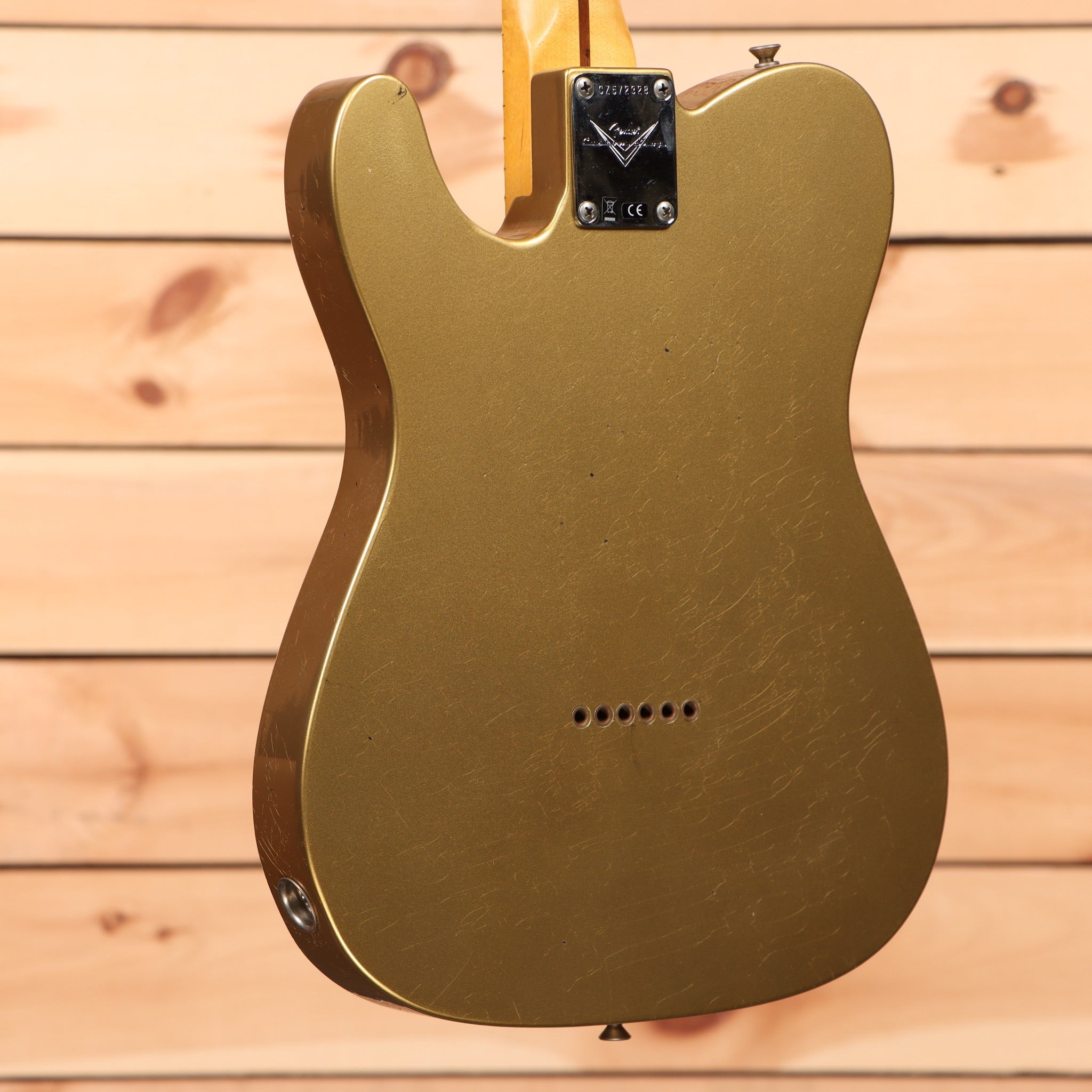 Fender Custom Shop 1958 Telecaster Journeyman Relic electric guitar Aged White Gold with single-coil pickups