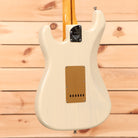 Fender Custom Shop Limited American Custom Stratocaster Deluxe electric guitar Vintage Blonde with gold tremolo bridge