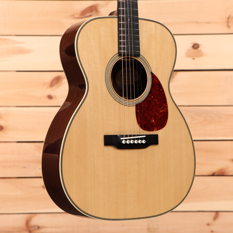 Bourgeois OM Vintage TS acoustic guitar natural finish with red tortoiseshell pickguard
