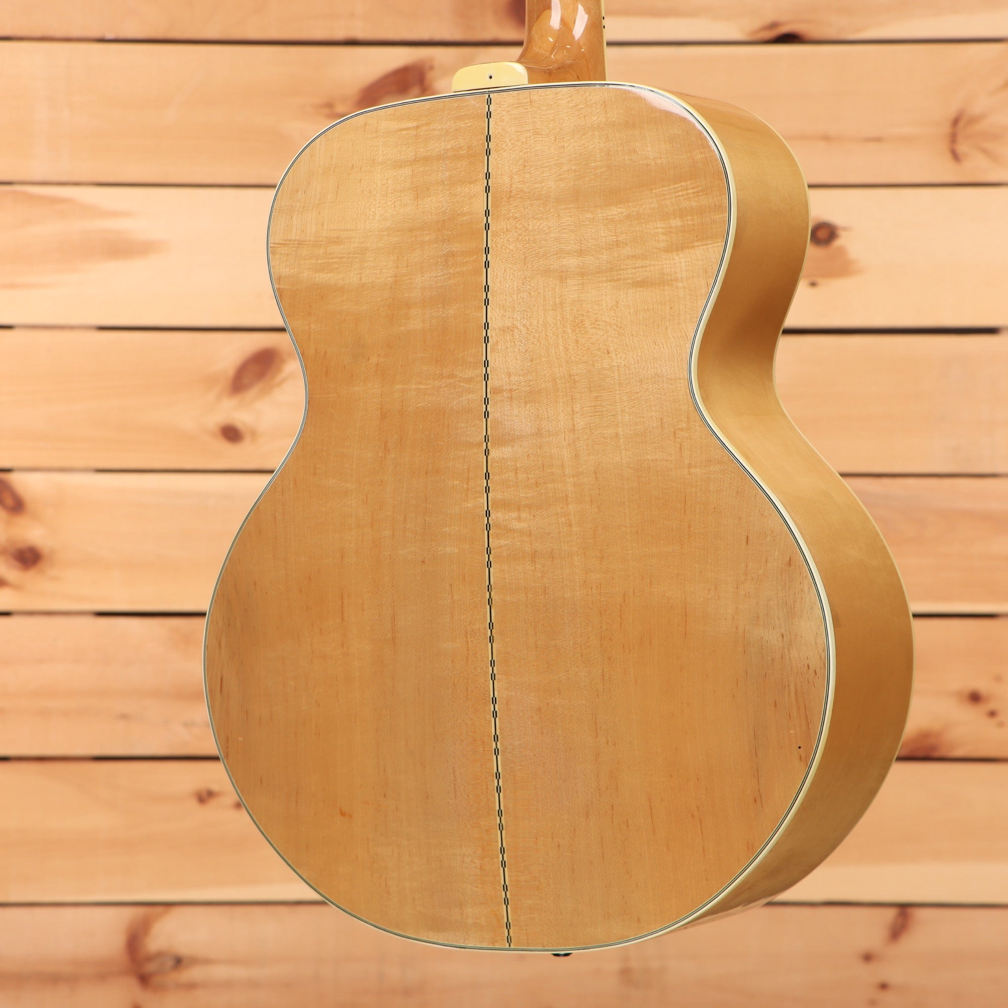 Epiphone FT-570BL acoustic jumbo guitar Natural finish with maple back and sides center seam binding