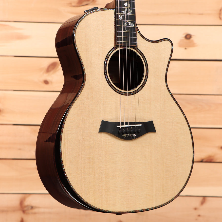 Taylor 914ce Special Edition Grand Auditorium acoustic-electric guitar natural with venetian cutaway