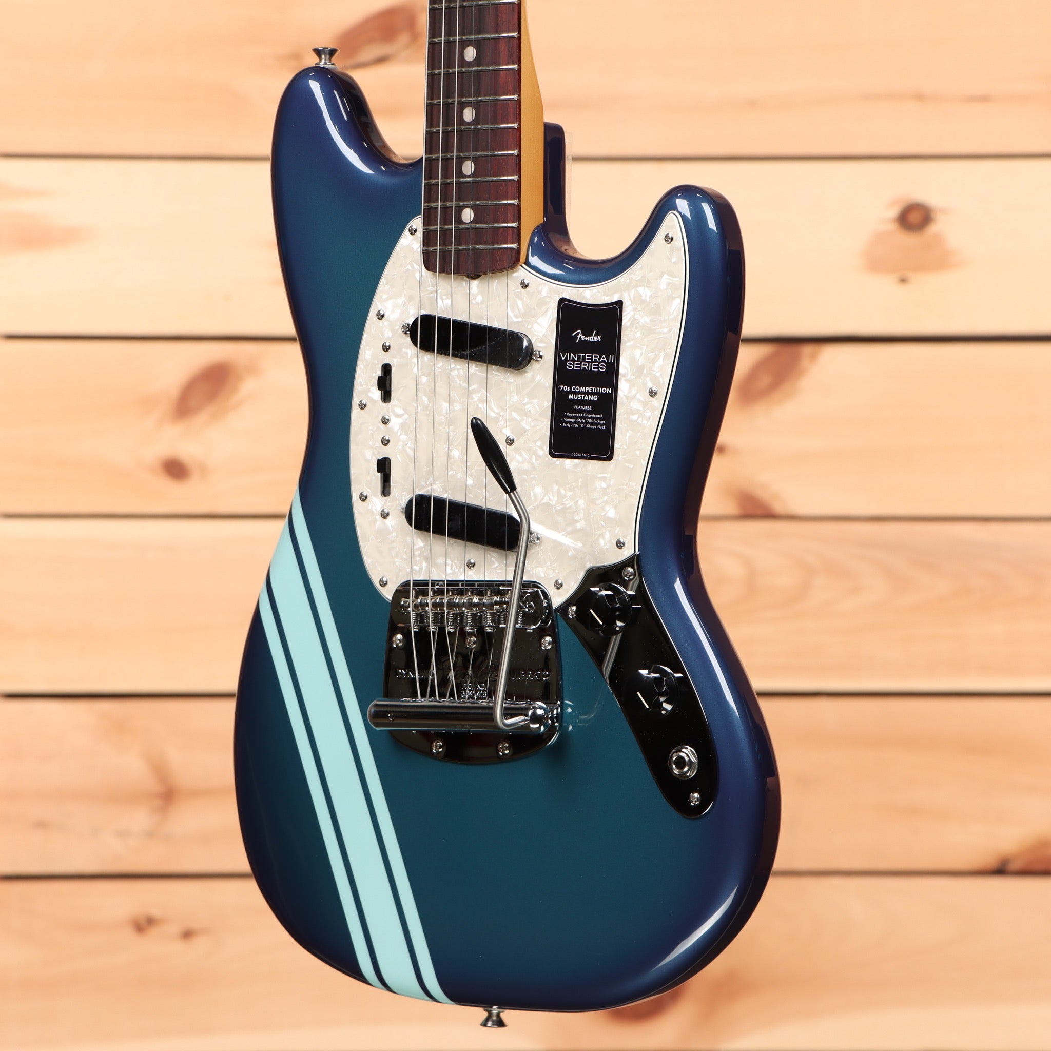 Fender Vintera II Mustang Burgundy 美品 Fender Vintera II 70s Mustang Bass Competition Burgundy