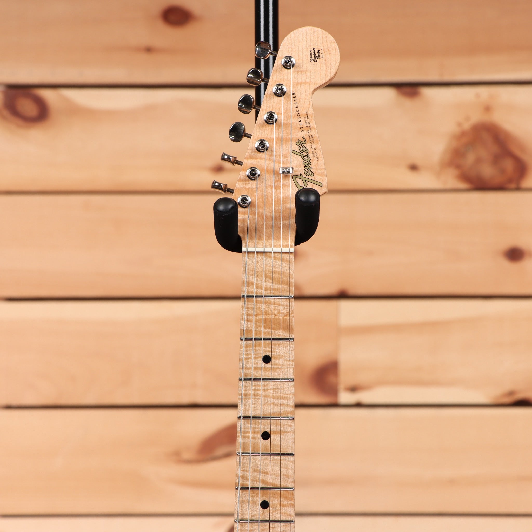 Fender Custom Shop Limited 1965 Stratocaster electric guitar Burgundy Mist Metallic with maple neck and single-coil pickups