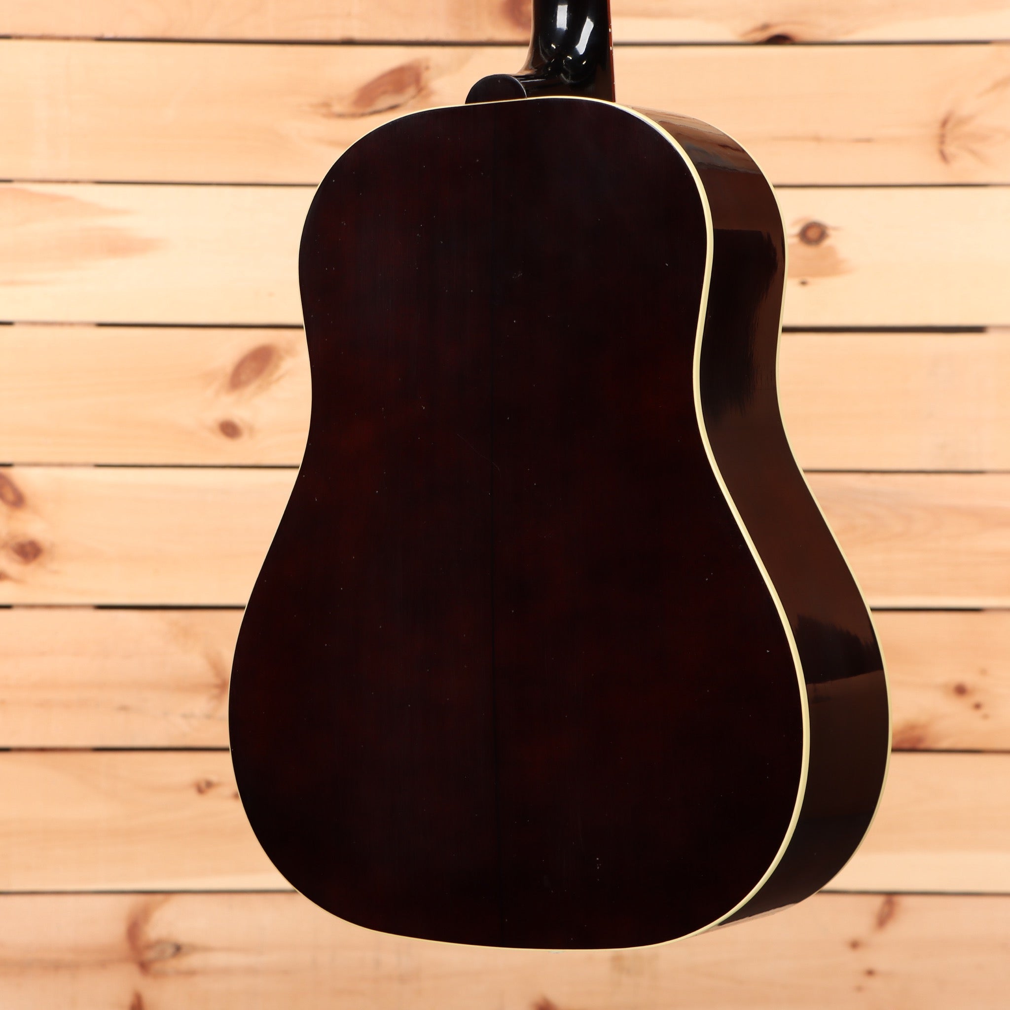 Gibson J-45 Banner acoustic guitar light-aged vintage sunburst with cream binding and dreadnought body