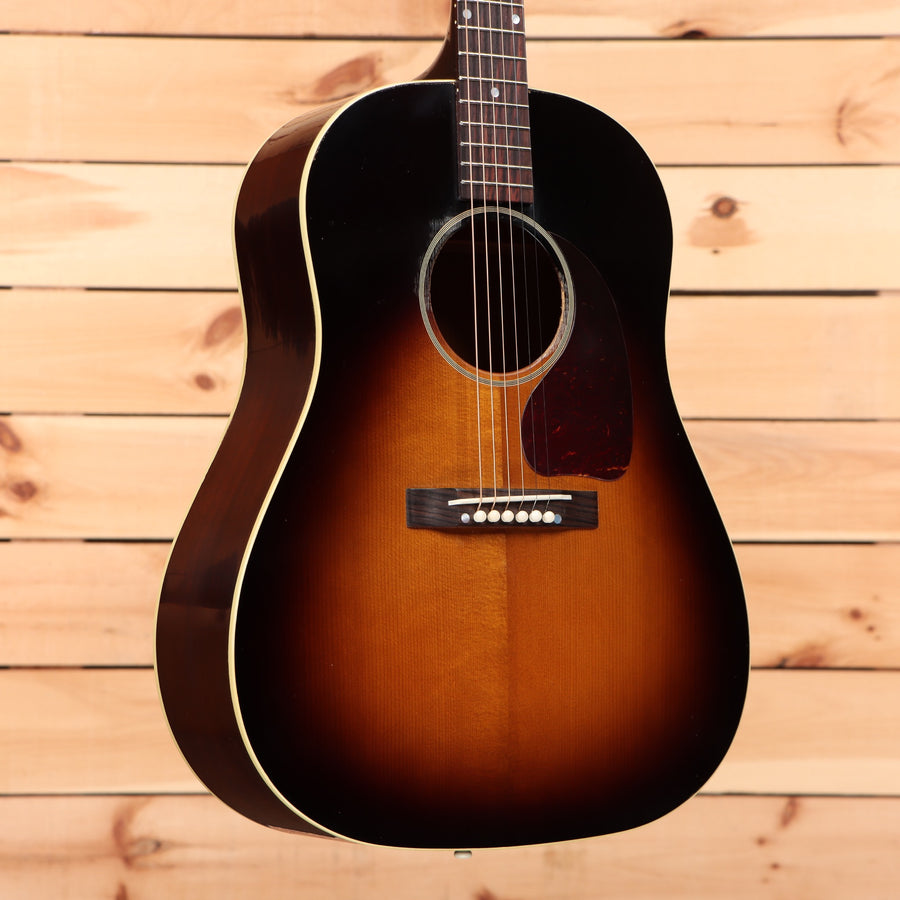 Gibson 1942 Banner J-45 light-aged dreadnought acoustic guitar vintage sunburst with cream binding