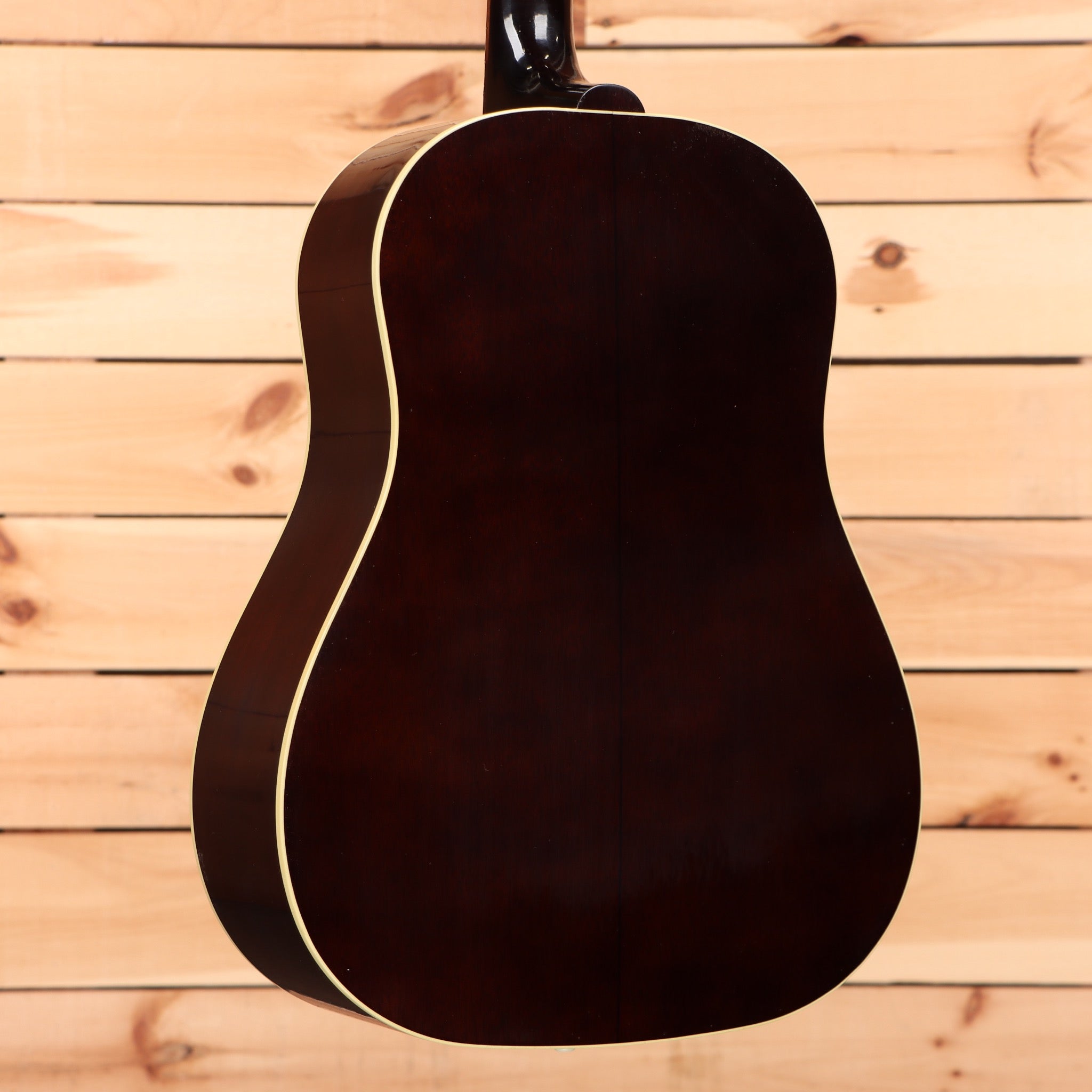 Gibson J-45 acoustic dreadnought guitar light aged vintage sunburst with cream binding