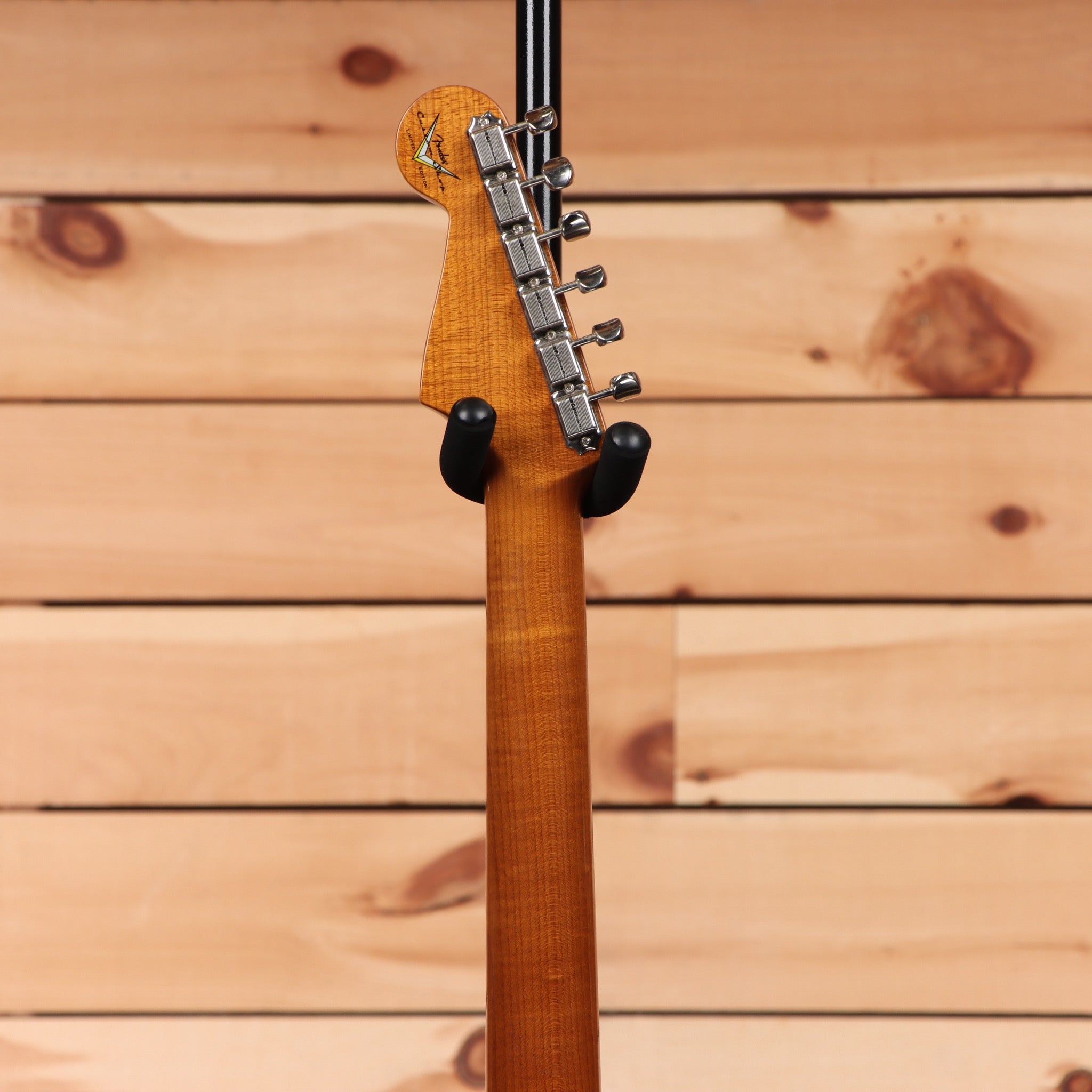 Fender Custom Shop Limited Roasted Pine Closet Classic Stratocaster electric guitar White Blonde with maple neck and chrome tuners