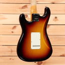 Fender Custom Shop Limited 1967 HSS Stratocaster Journeyman Relic electric guitar 3-Color Sunburst with white pickguard