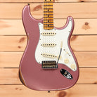 Fender Custom Shop Limited Tomatillo Stratocaster Special Relic electric guitar Burgundy Mist Metallic with maple fretboard and single-coil pickups