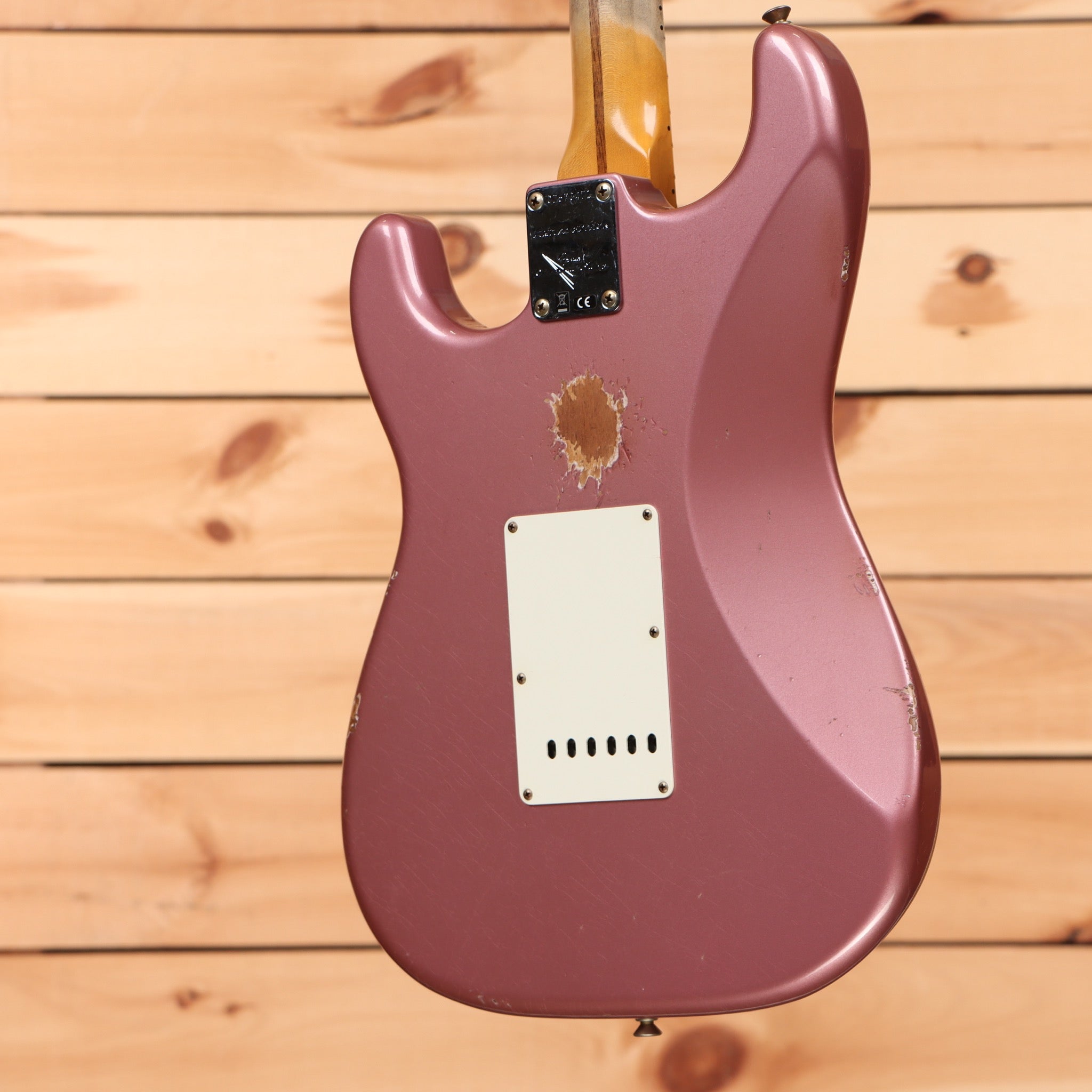 Fender Custom Shop Limited Tomatillo Stratocaster electric guitar Super Faded Aged Burgundy Mist Metallic relic finish with white pickguard