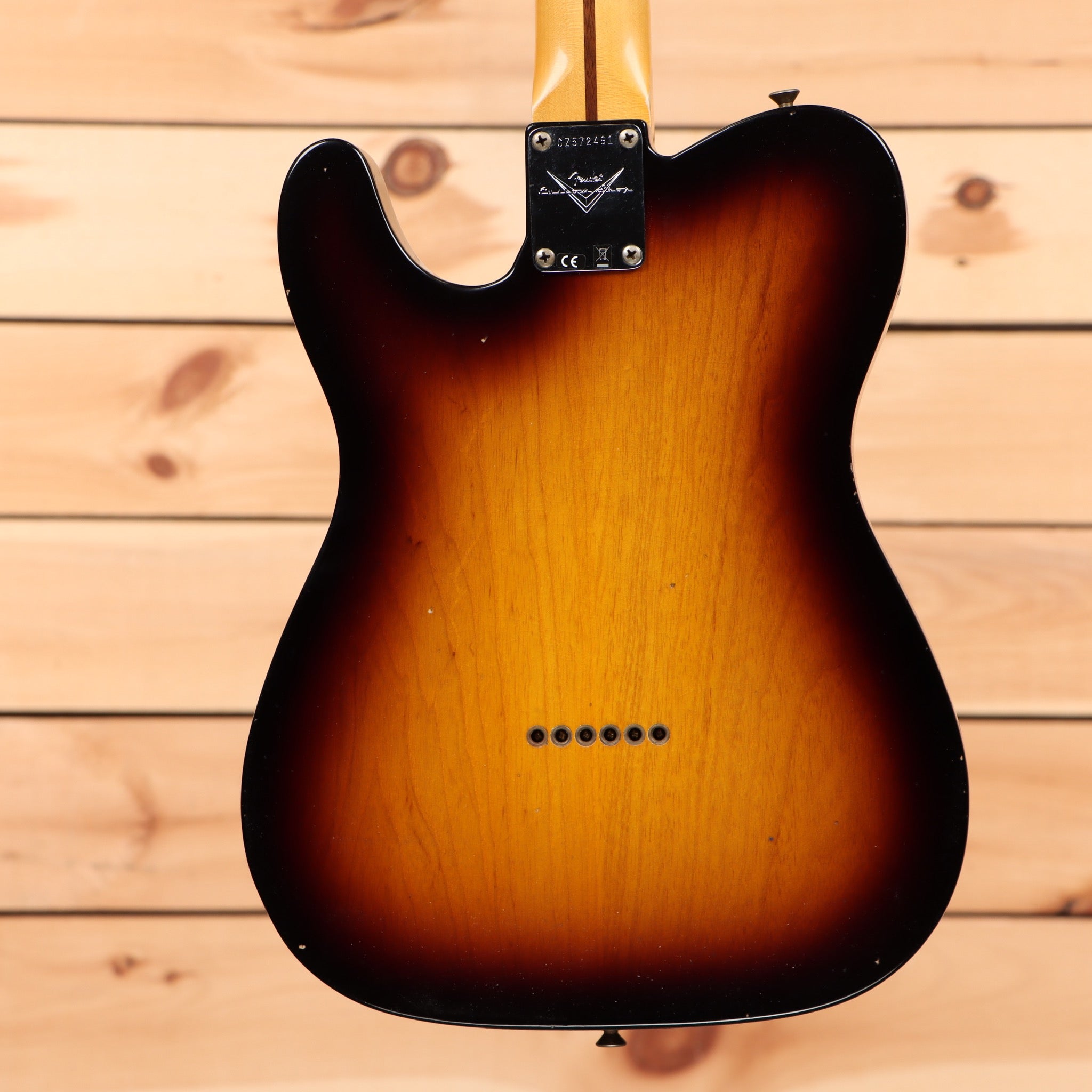 Fender Custom Shop 1957 Telecaster Journeyman Relic electric guitar wide fade 2-color sunburst with single-coil pickups