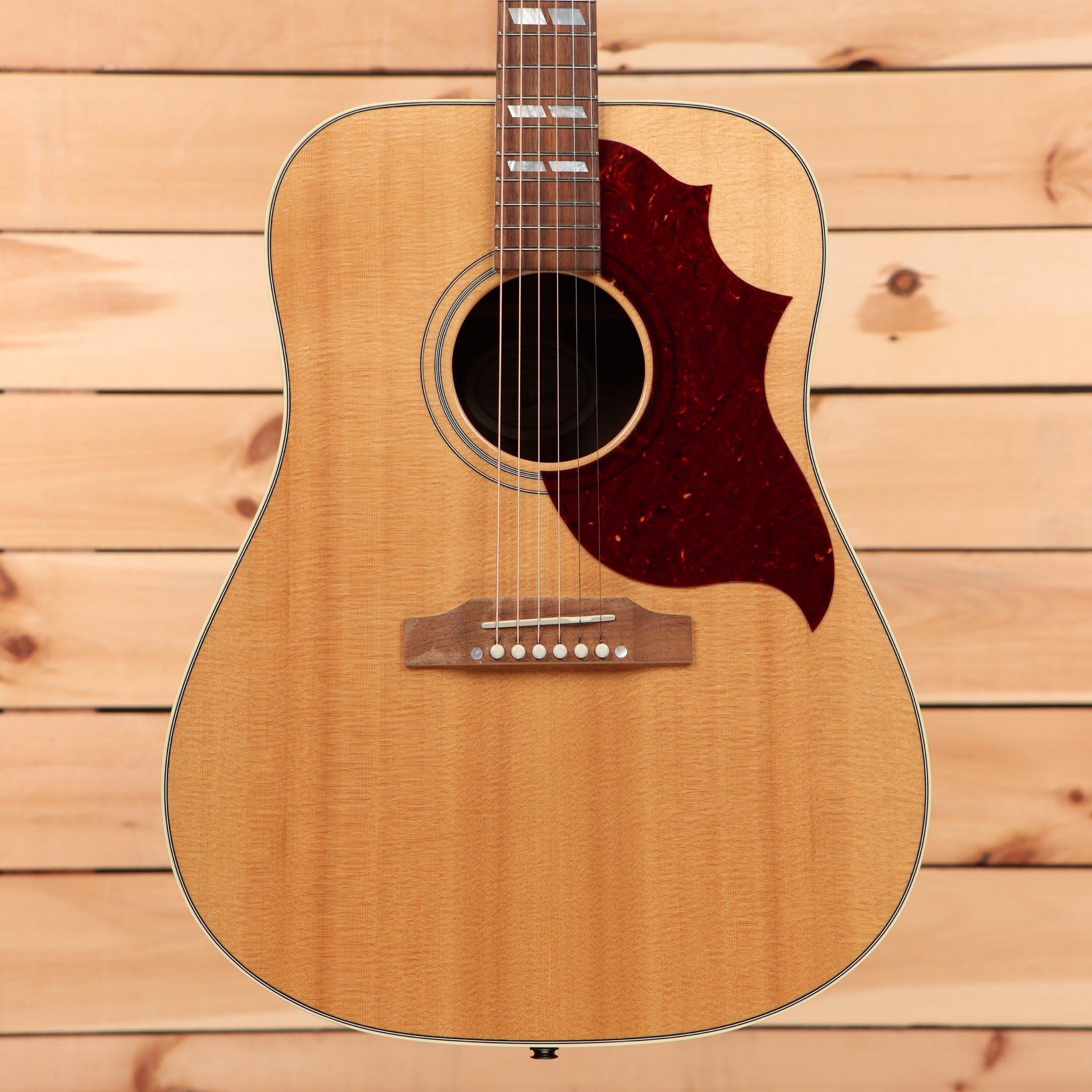 Gibson Hummingbird Studio Walnut acoustic guitar natural finish with burgundy pickguard