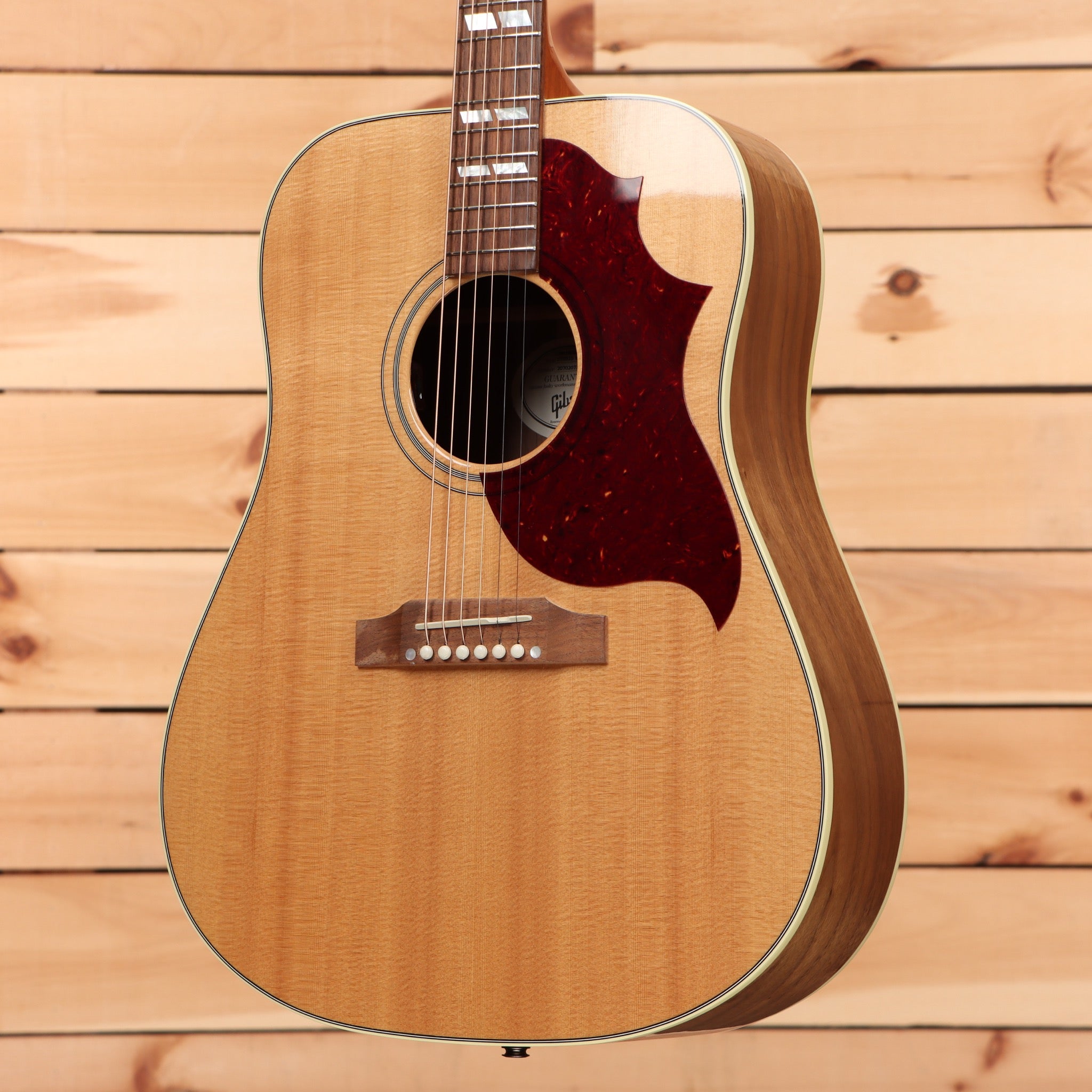 Gibson Hummingbird Studio Walnut Natural pre-owned acoustic dreadnought with red tortoiseshell pickguard