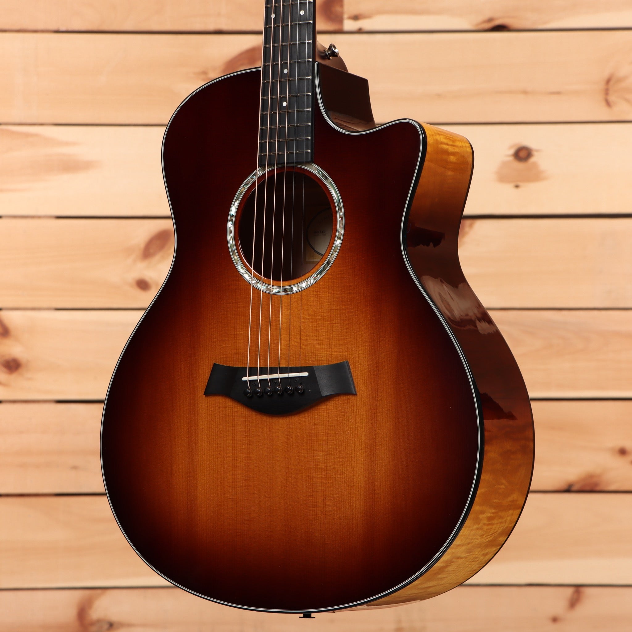Taylor 416ce Big Leaf Maple acoustic-electric guitar Tobacco Sunburst with venetian cutaway