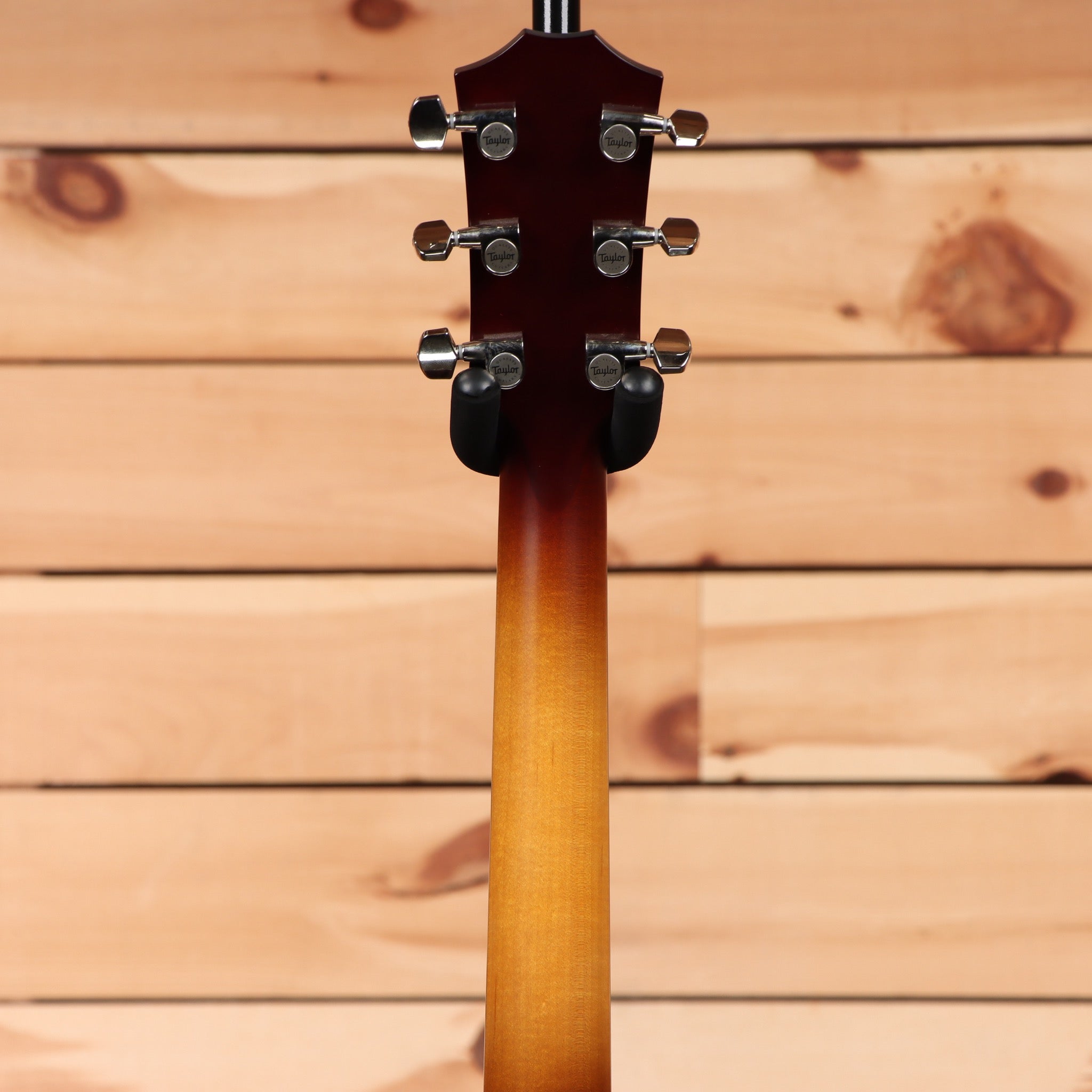 Taylor 416ce Big Leaf Maple acoustic-electric guitar Tobacco Sunburst with Venetian cutaway