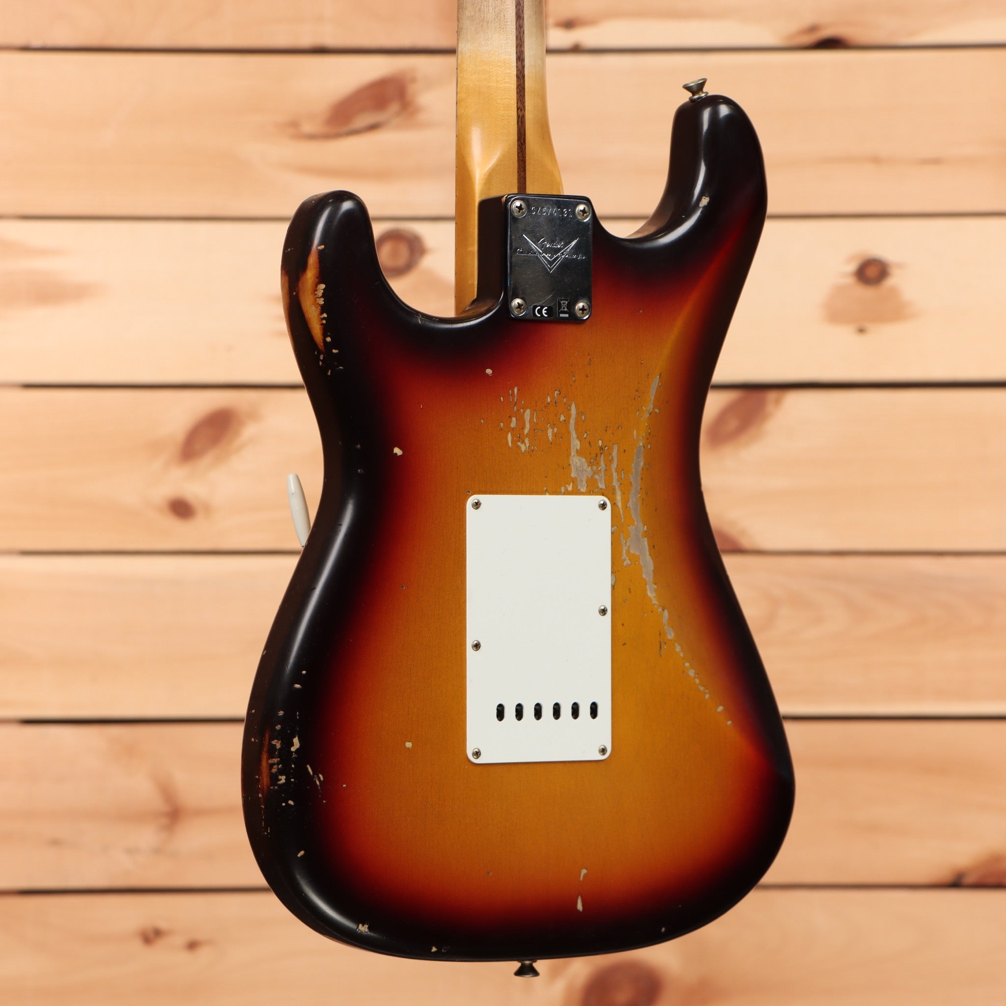 Fender Custom Shop 1958 Stratocaster Relic electric guitar Faded Aged Chocolate 3-Tone Sunburst with white pickguard
