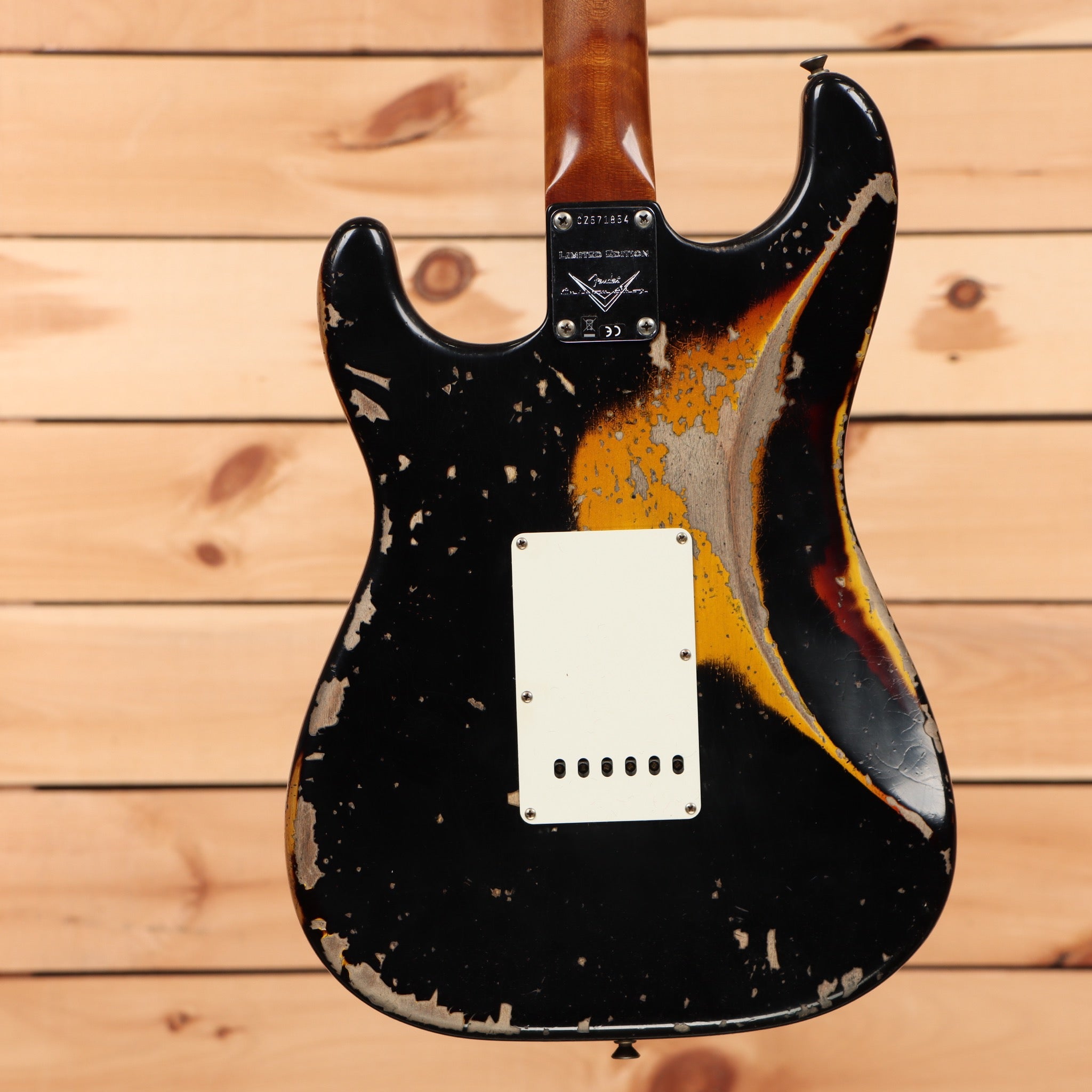 Fender Custom Shop Limited 1961 Stratocaster heavy relic electric guitar aged black over 3-color sunburst with white pickguard
