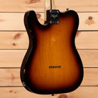 Fender Custom Shop 1967 Telecaster Custom Journeyman electric guitar 2-Color Sunburst with single-coil pickups