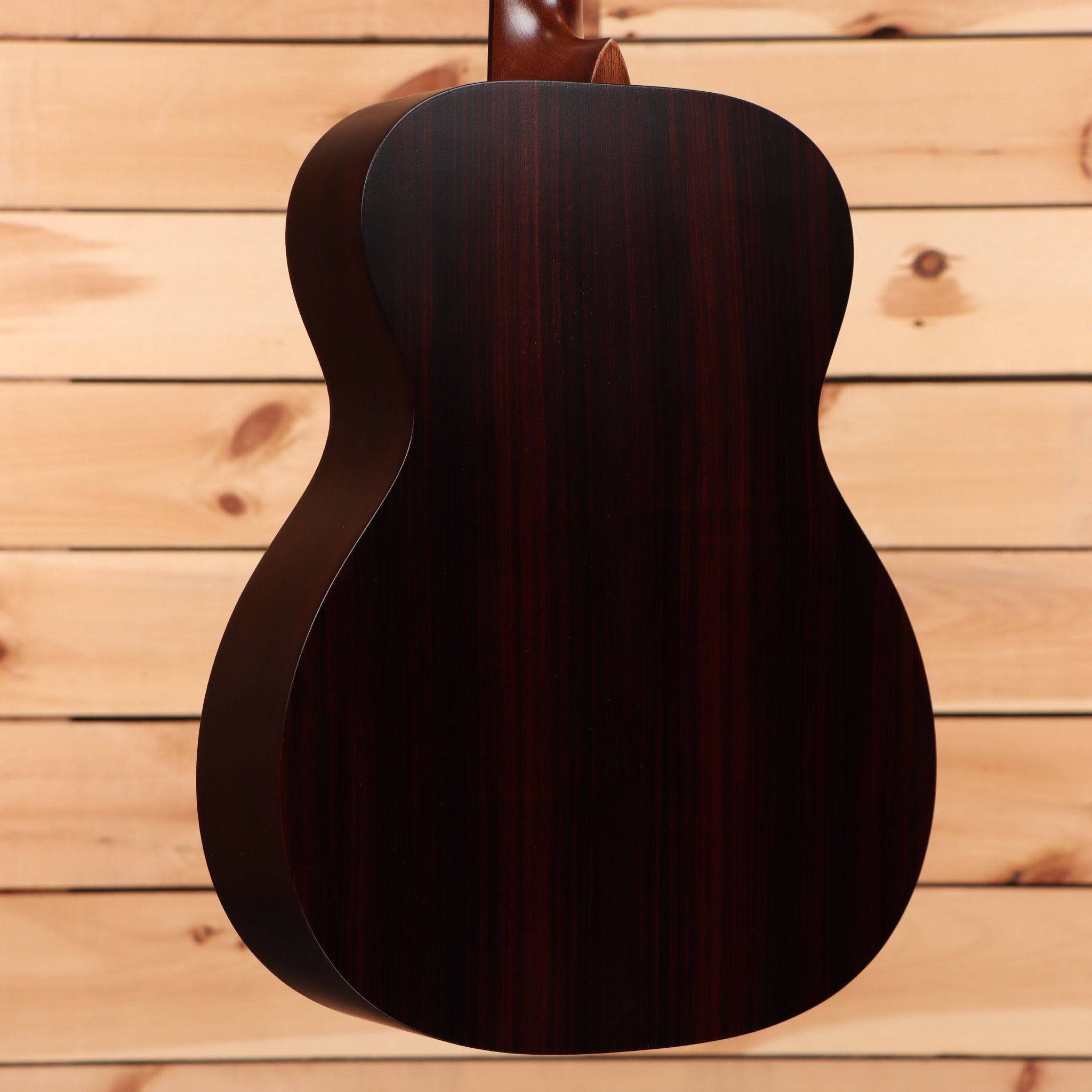 Martin 00-16 Streetmaster acoustic guitar dark mahogany with dreadnought body shape
