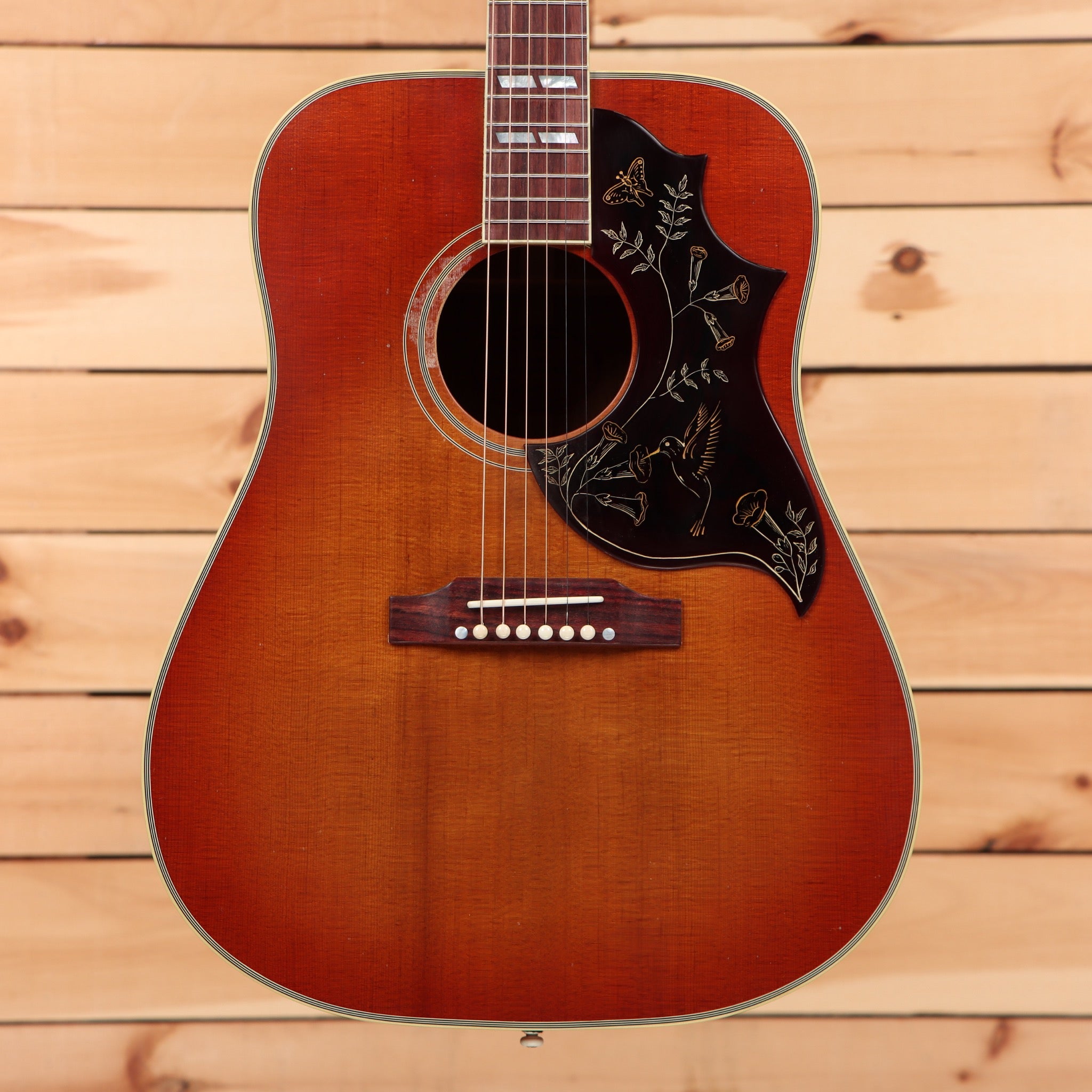 Gibson 1960 Hummingbird light aged heritage cherry sunburst dreadnought acoustic guitar with black pickguard floral inlay