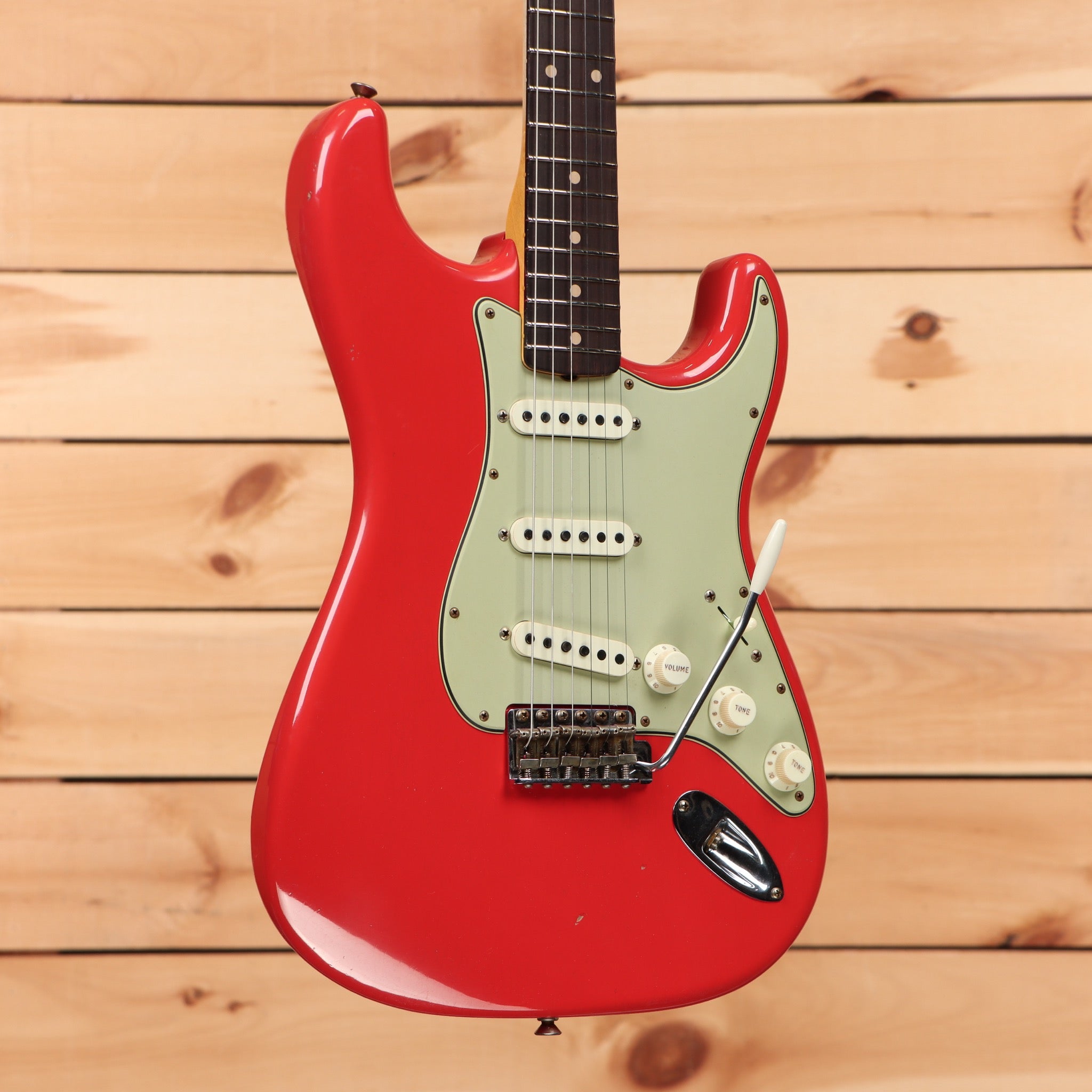 Fender Custom Shop Limited 1962/1963 Stratocaster Journeyman Relic - A –  Righteous Guitars