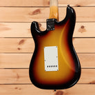 Fender Custom Shop Stratocaster Journeyman Relic electric guitar 3-color sunburst with single-coil pickups