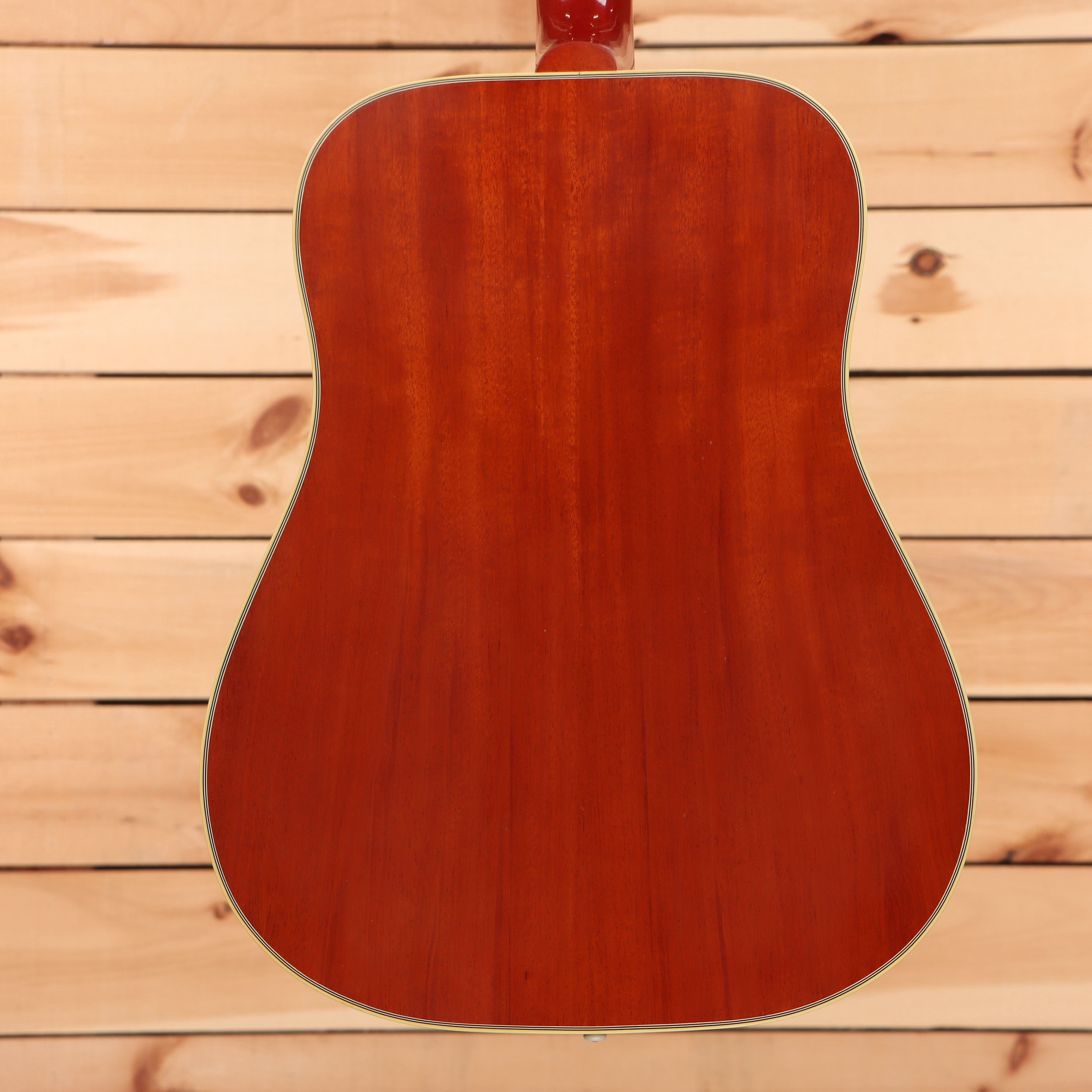 Gibson 1960 Hummingbird light-aged acoustic guitar Heritage Cherry Sunburst dreadnought with binding