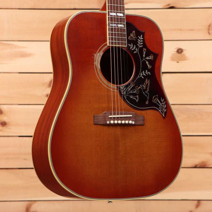 Gibson 1960 Hummingbird light aged Heritage Cherry Sunburst acoustic guitar with hummingbird pickguard inlay