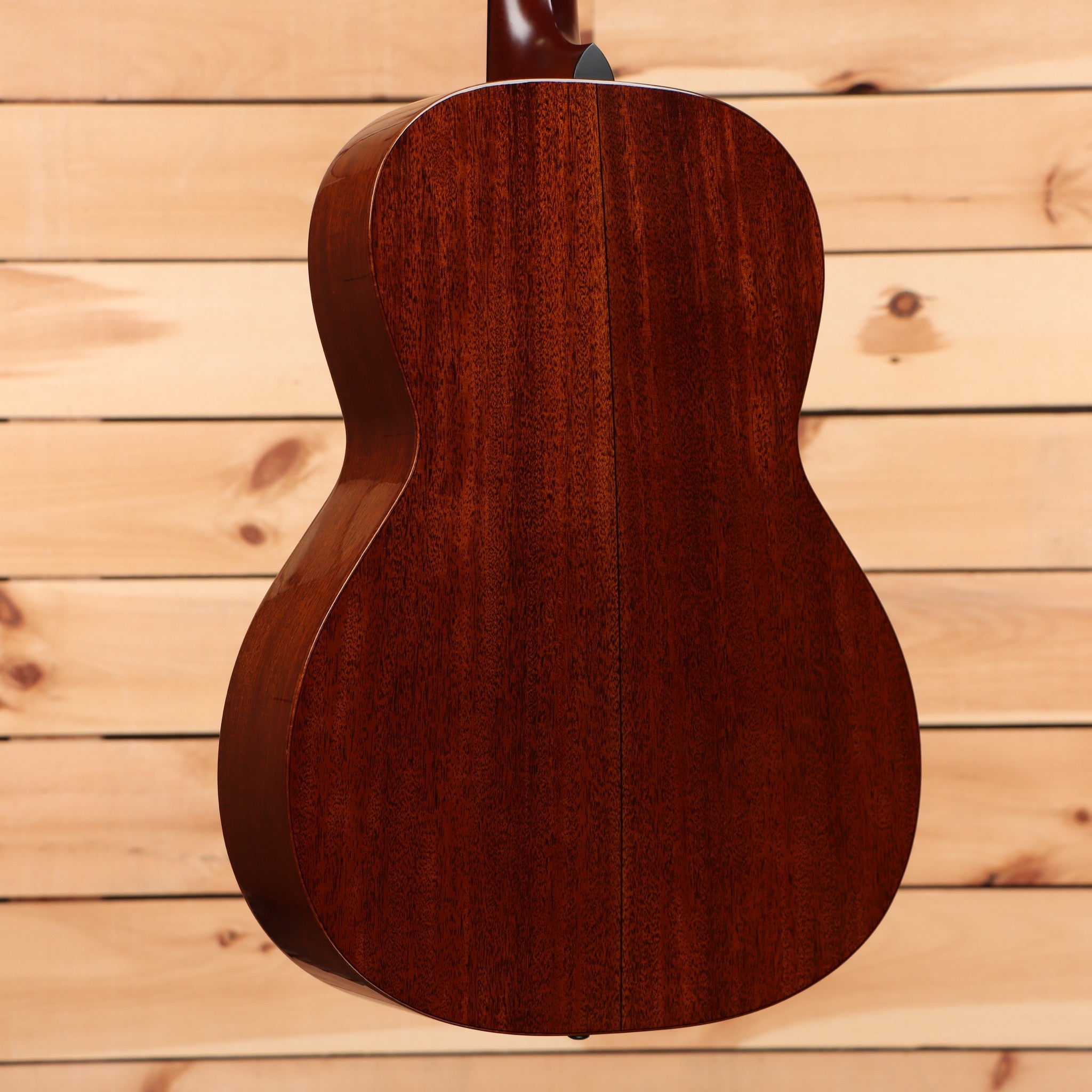 Santa Cruz OOO Custom acoustic guitar Buttered Toast finish with round soundhole