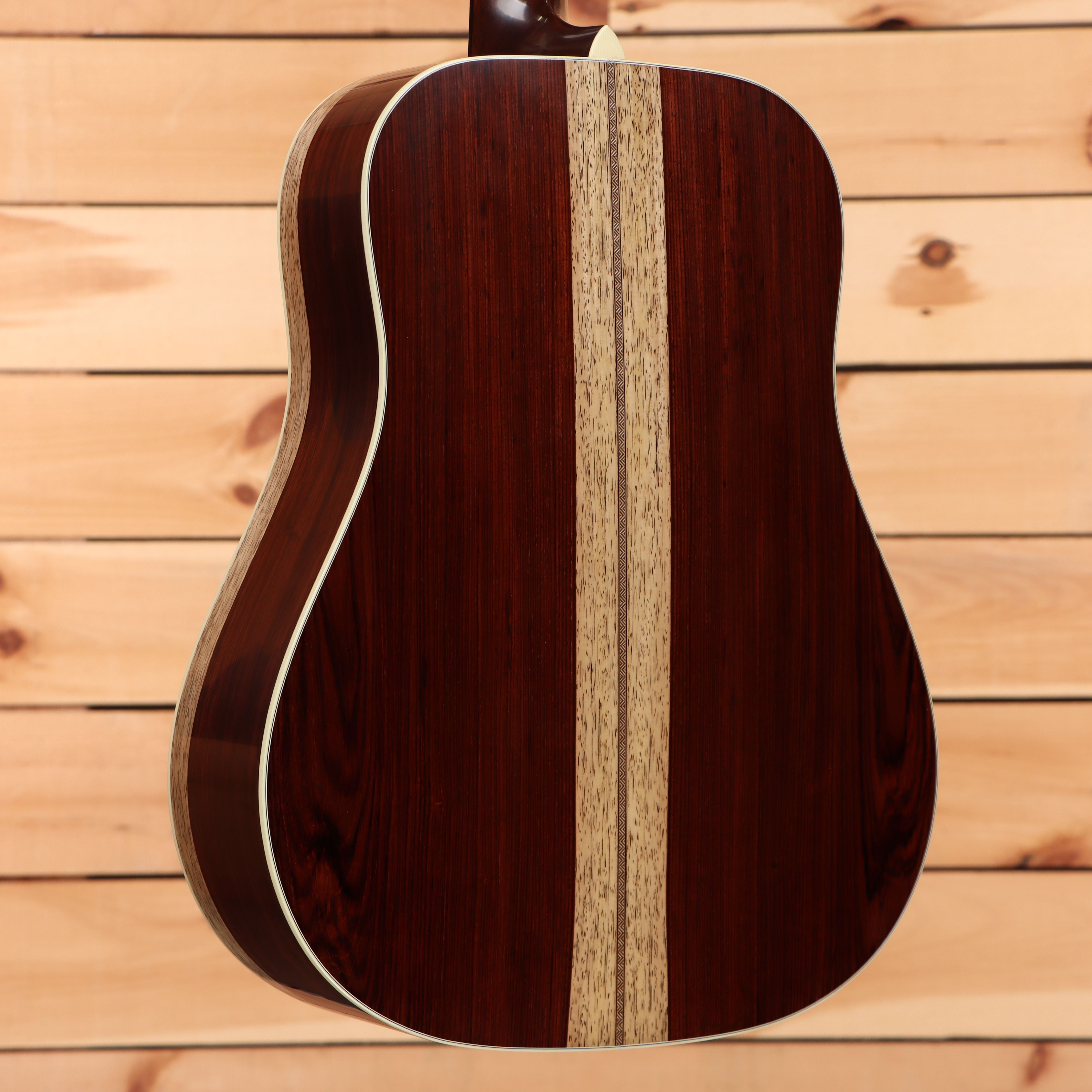 Martin D-28 1937 Authentic dreadnought acoustic guitar natural finish with abalone binding
