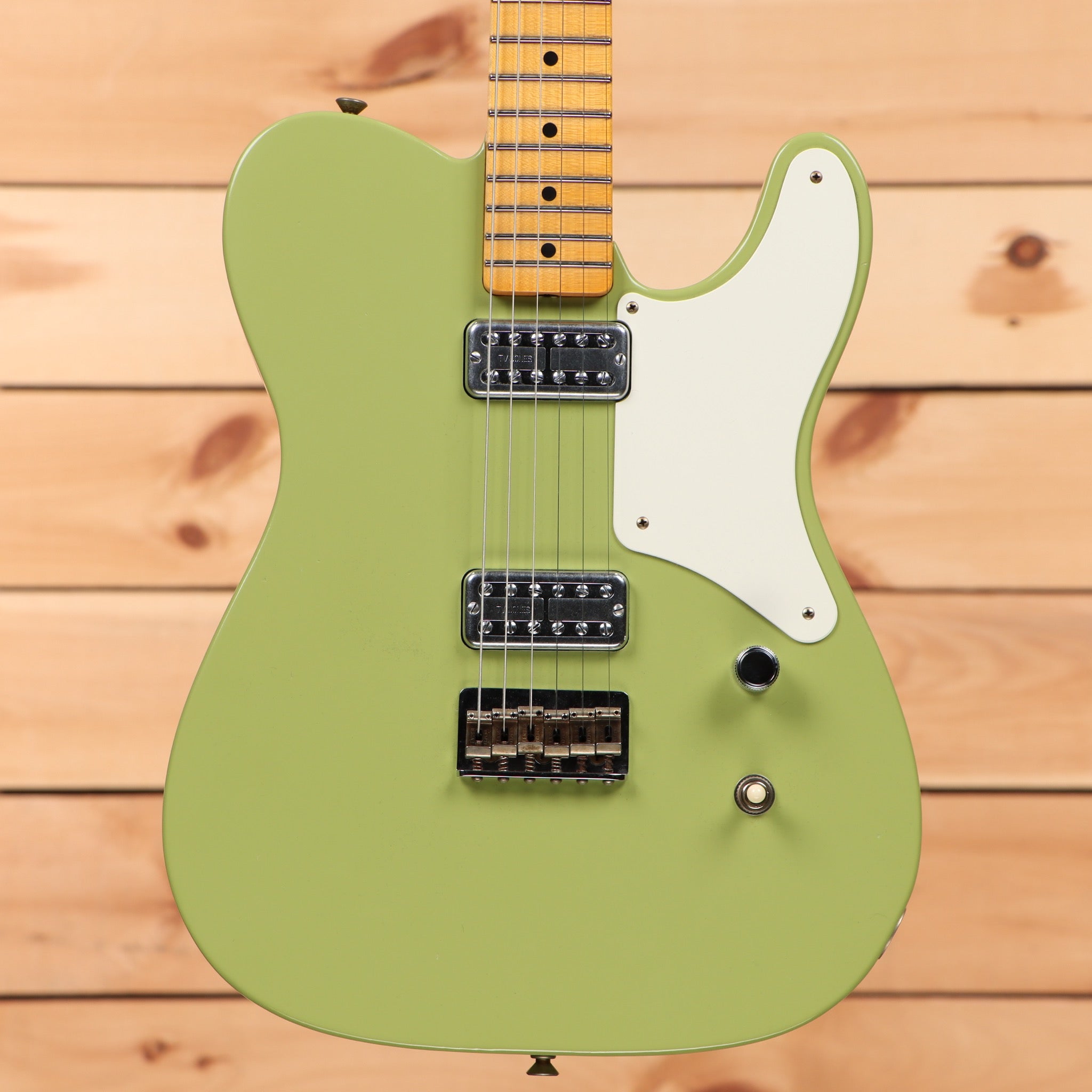 Fender Custom Shop Limited David Brown Masterbuilt La Carbonita Especial 2.0 electric guitar green with dual humbucker pickups