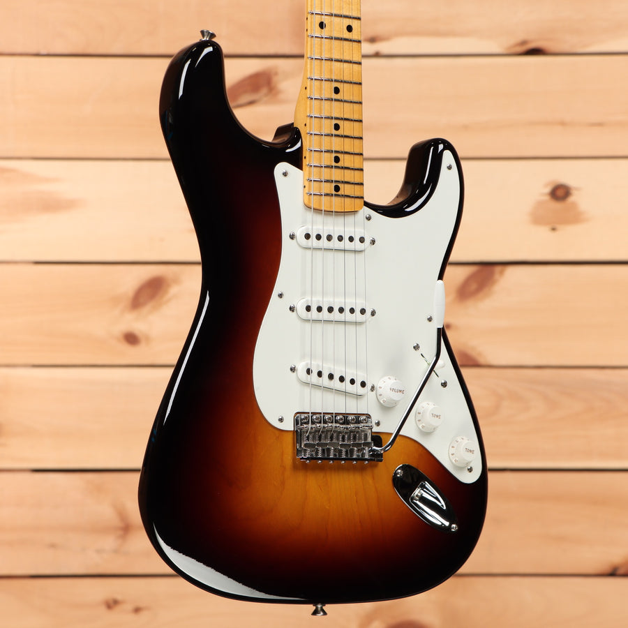 Fender Custom Shop Vintage Custom 1955 Stratocaster electric guitar 2-Color Sunburst with white pickguard and maple neck