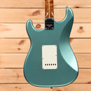 Fender Custom Shop Limited Roasted Pine Stratocaster Relic electric guitar Aged Teal Green Metallic with single-coil pickups