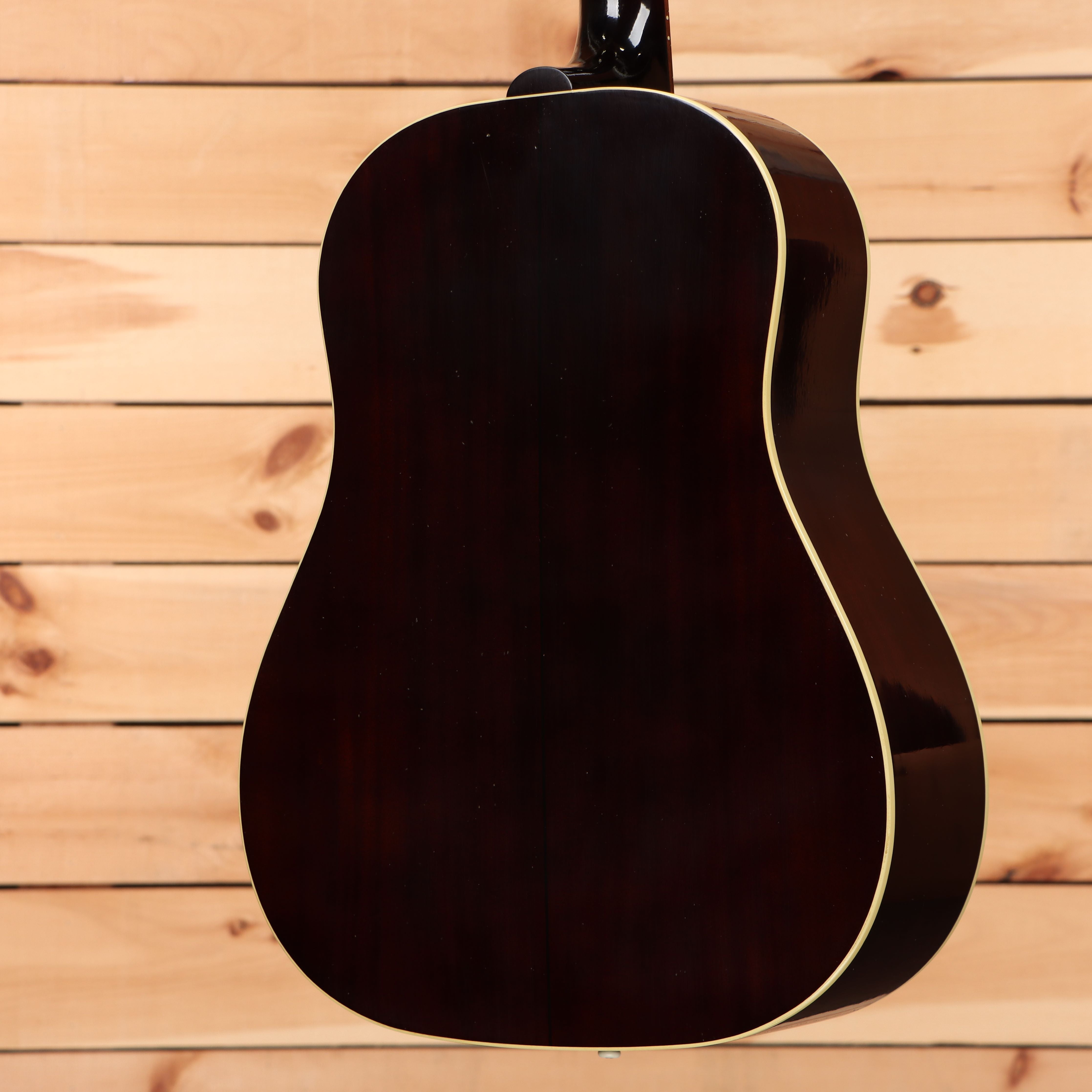 Gibson 1942 Banner J-45 light-aged acoustic guitar vintage sunburst dreadnought with cream binding