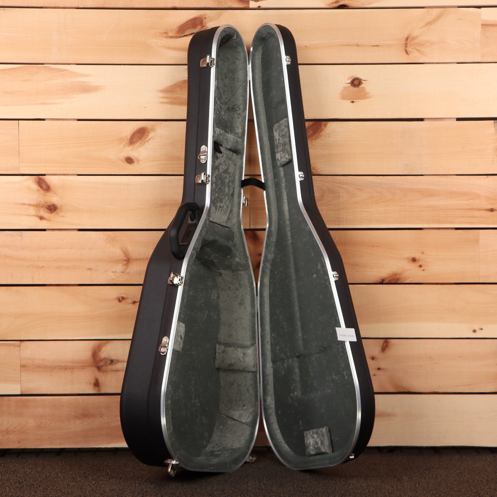 Furch Red GClr Anthem classical guitar case natural with grey velvet interior