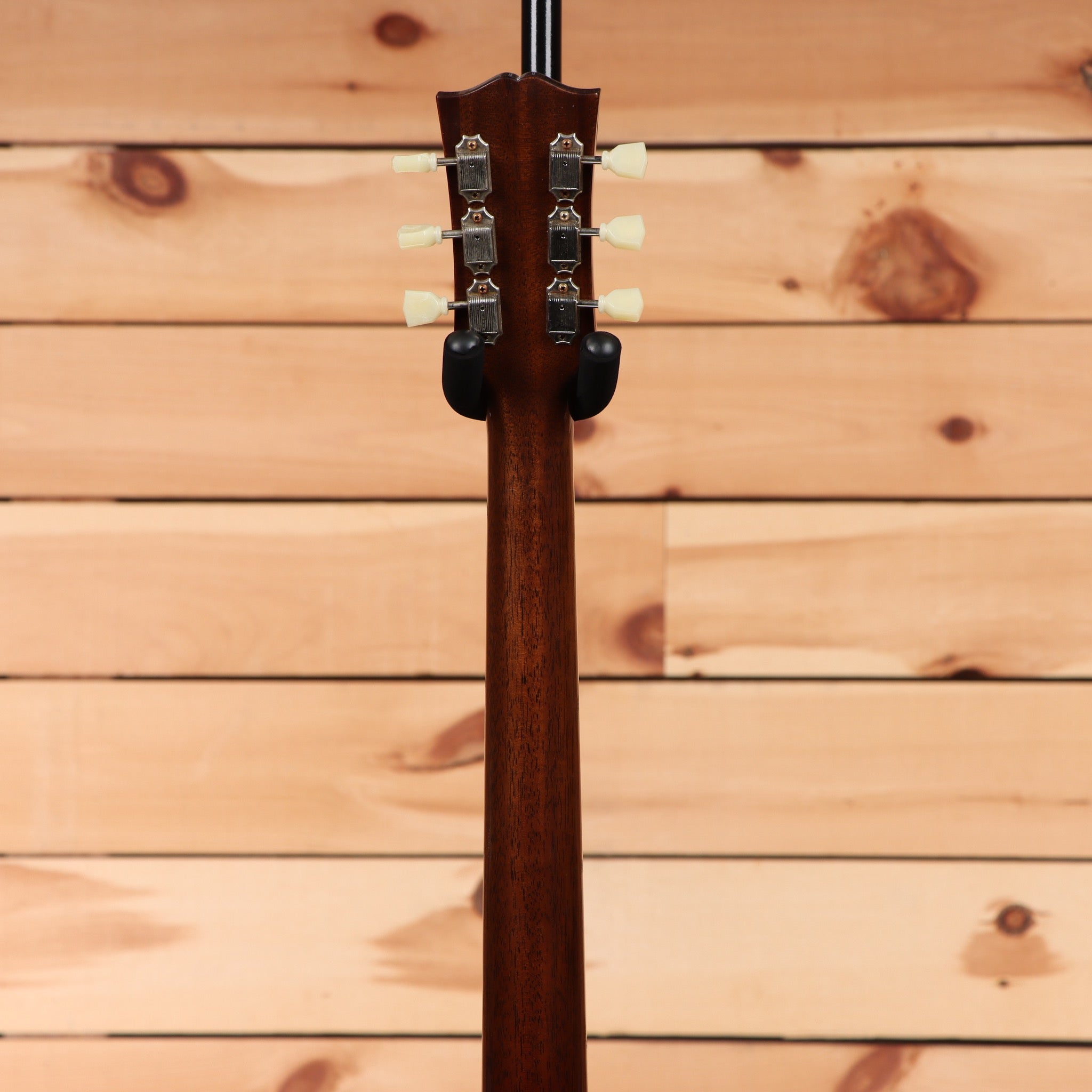 Gibson 1959 ES-335 Reissue VOS semi-hollow electric guitar Vintage Burst with cream tuning pegs