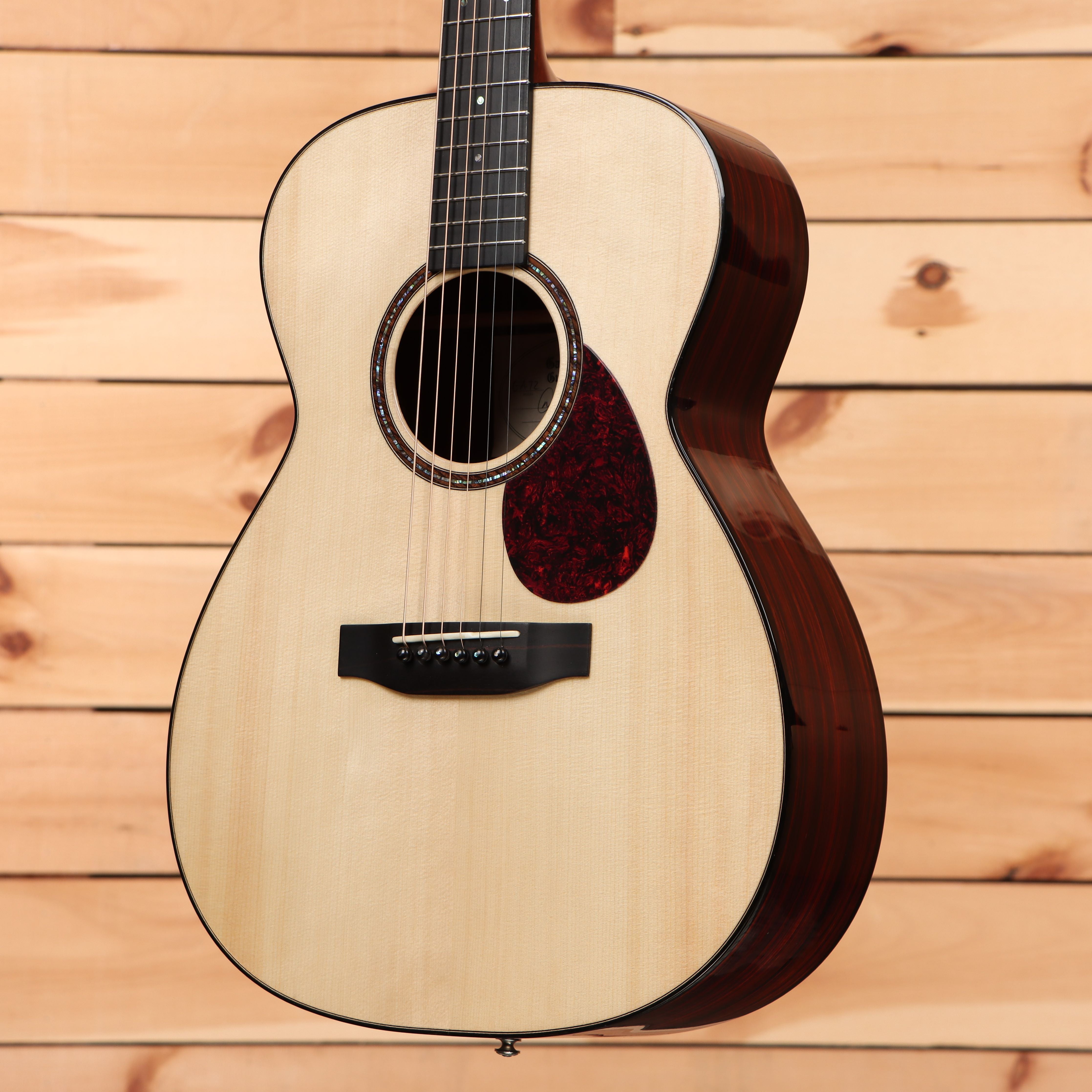 Pre-owned Gallagher GA72 acoustic guitar natural finish with dark mahogany back and sides