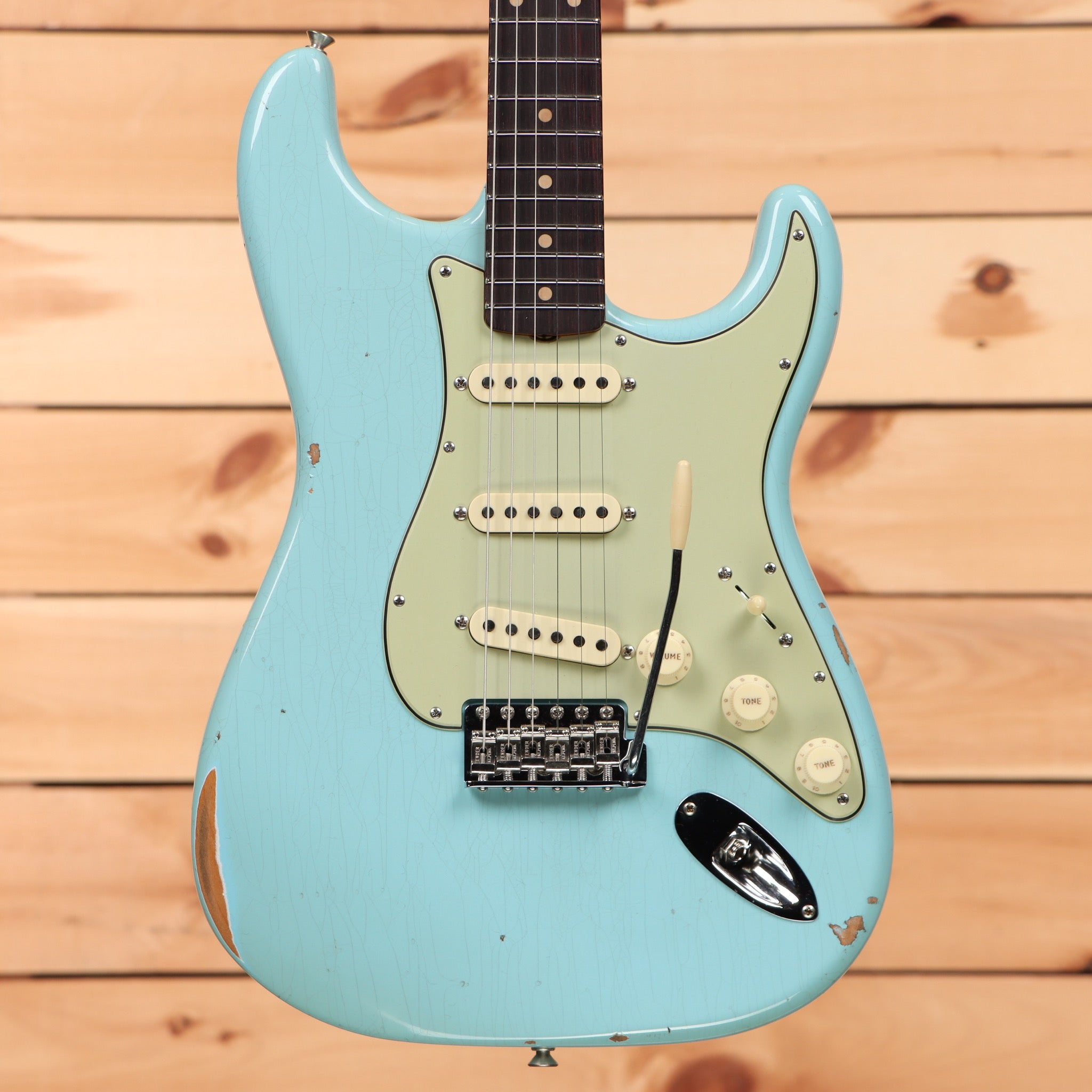 Fender Custom Shop Late 1962 Stratocaster electric guitar Daphne Blue relic with three single-coil pickups