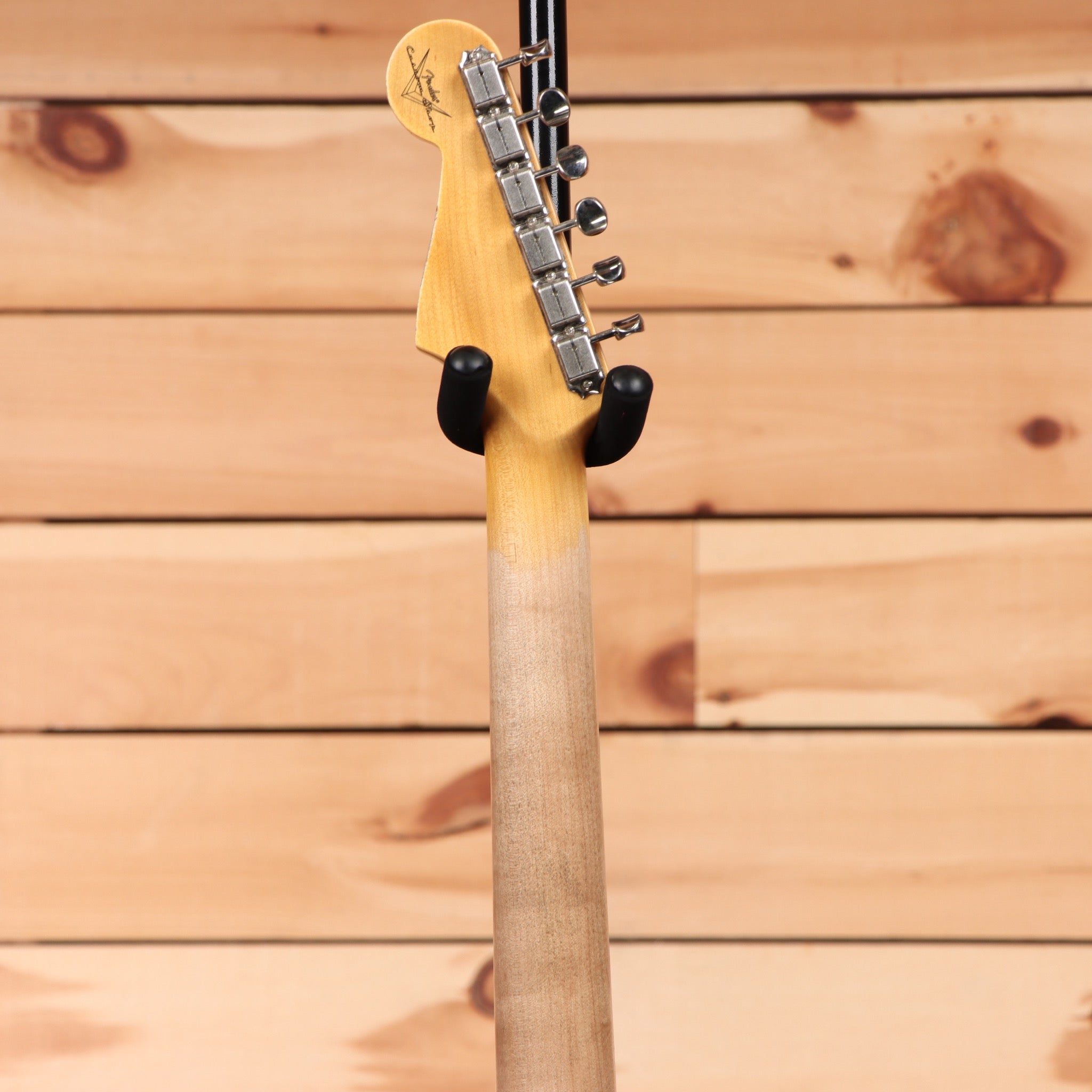 Fender Custom Shop Late 1962 Stratocaster Relic electric guitar Faded Aged Daphne Blue with maple neck