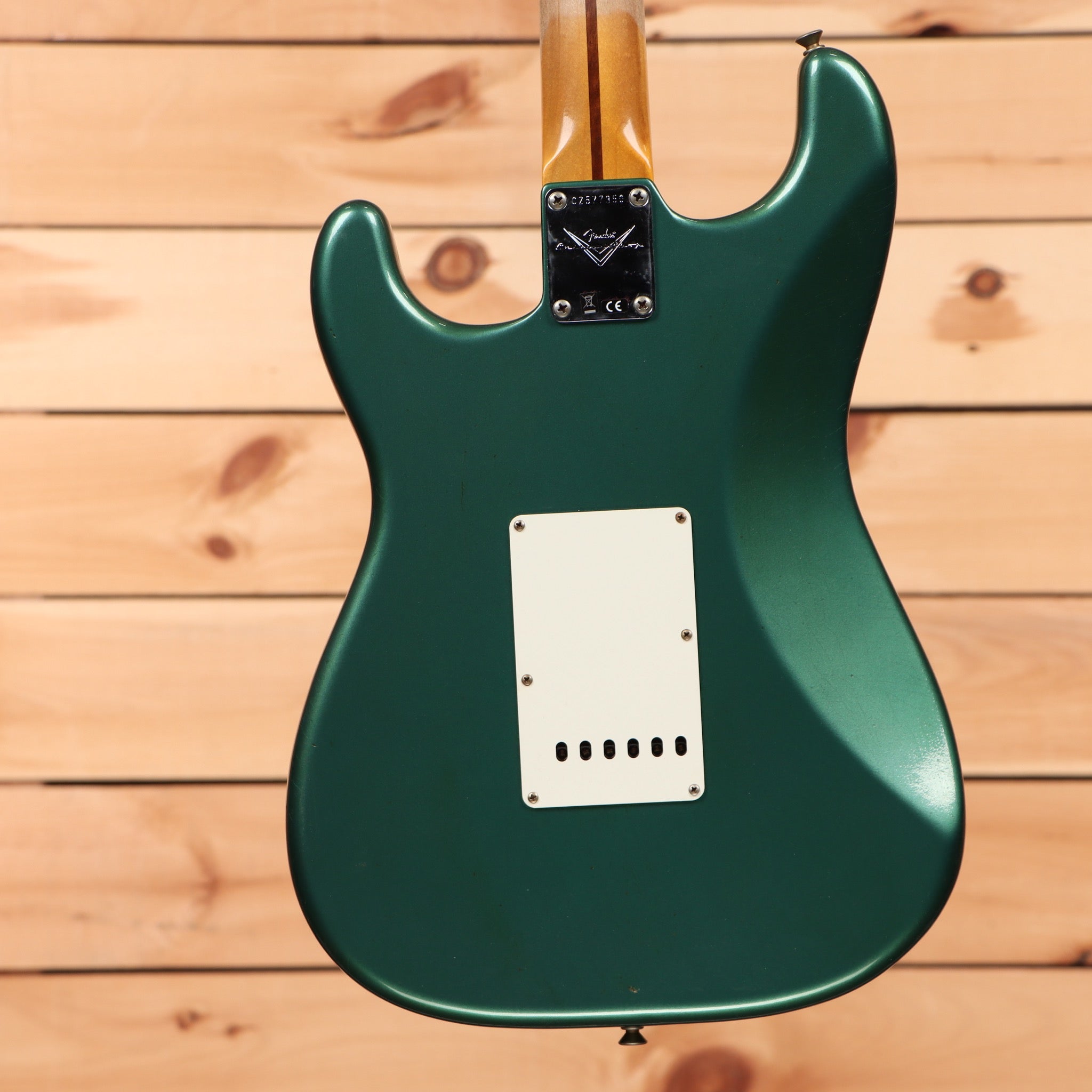 Fender Custom Shop 1956 Stratocaster Relic electric guitar Sherwood Green Metallic with single-coil pickups and maple neck