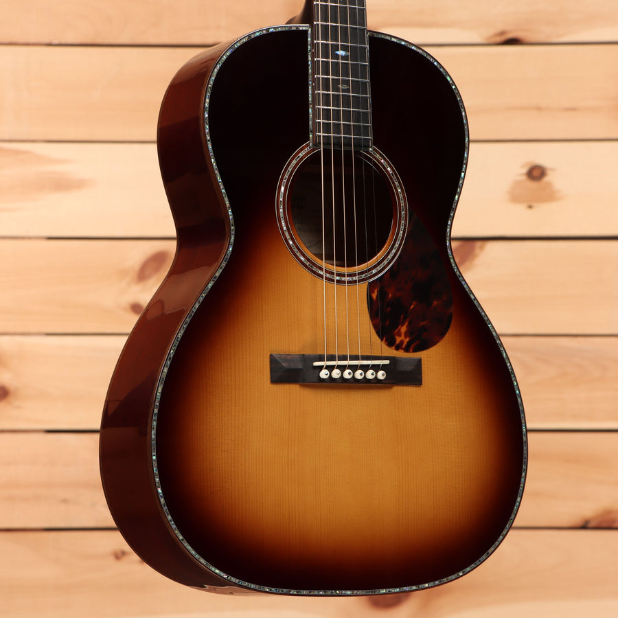 Gallagher Custom GA Bodock dreadnought acoustic guitar Dark Tobacco Burst with tortoiseshell pickguard