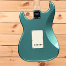 Fender Custom Shop 1968 Stratocaster Closet Classic electric guitar Aged Teal Green Metallic with single-coil pickups